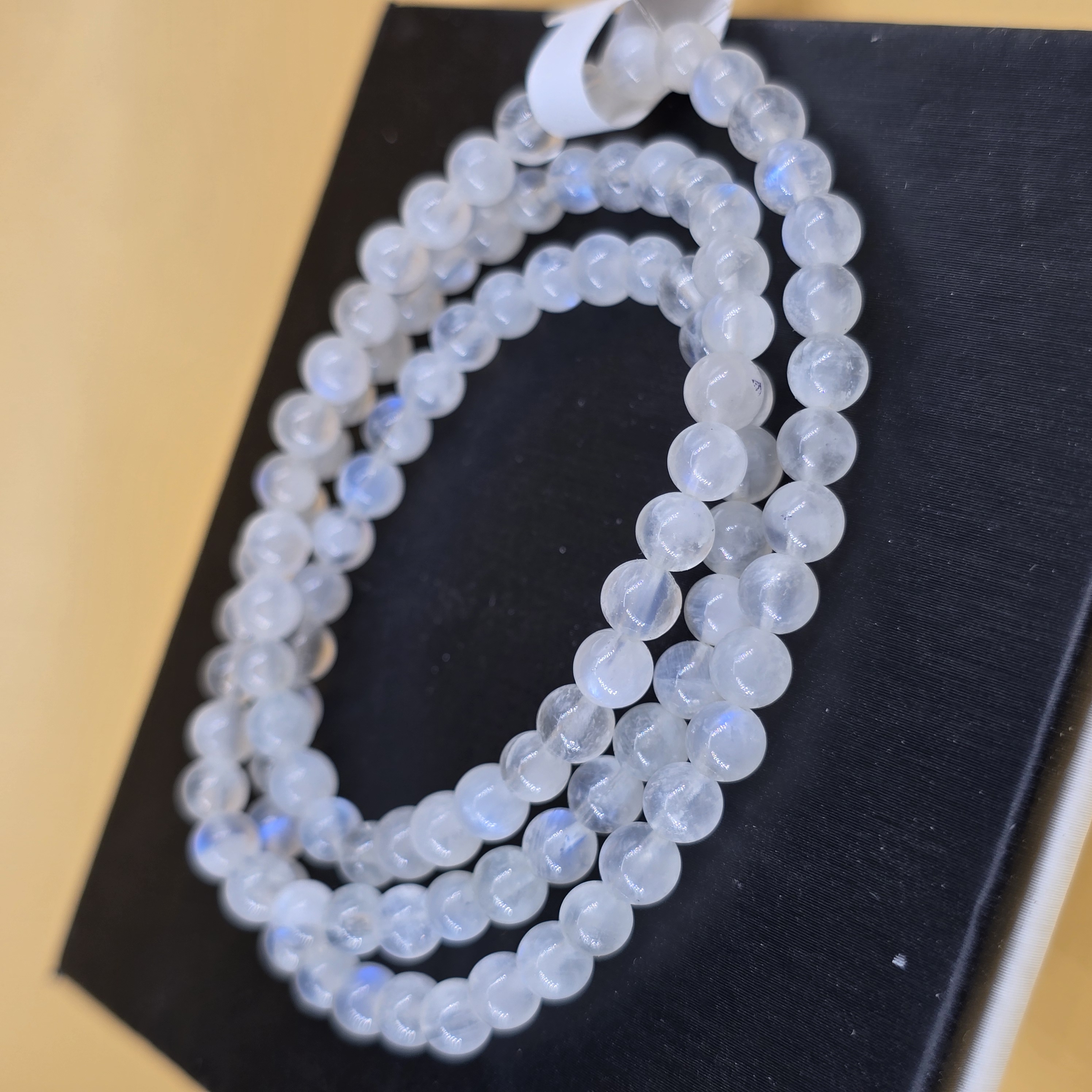 Vòng Chuỗi Quấn 3 Đá Mặt Trăng Moonstone Ánh Xanh