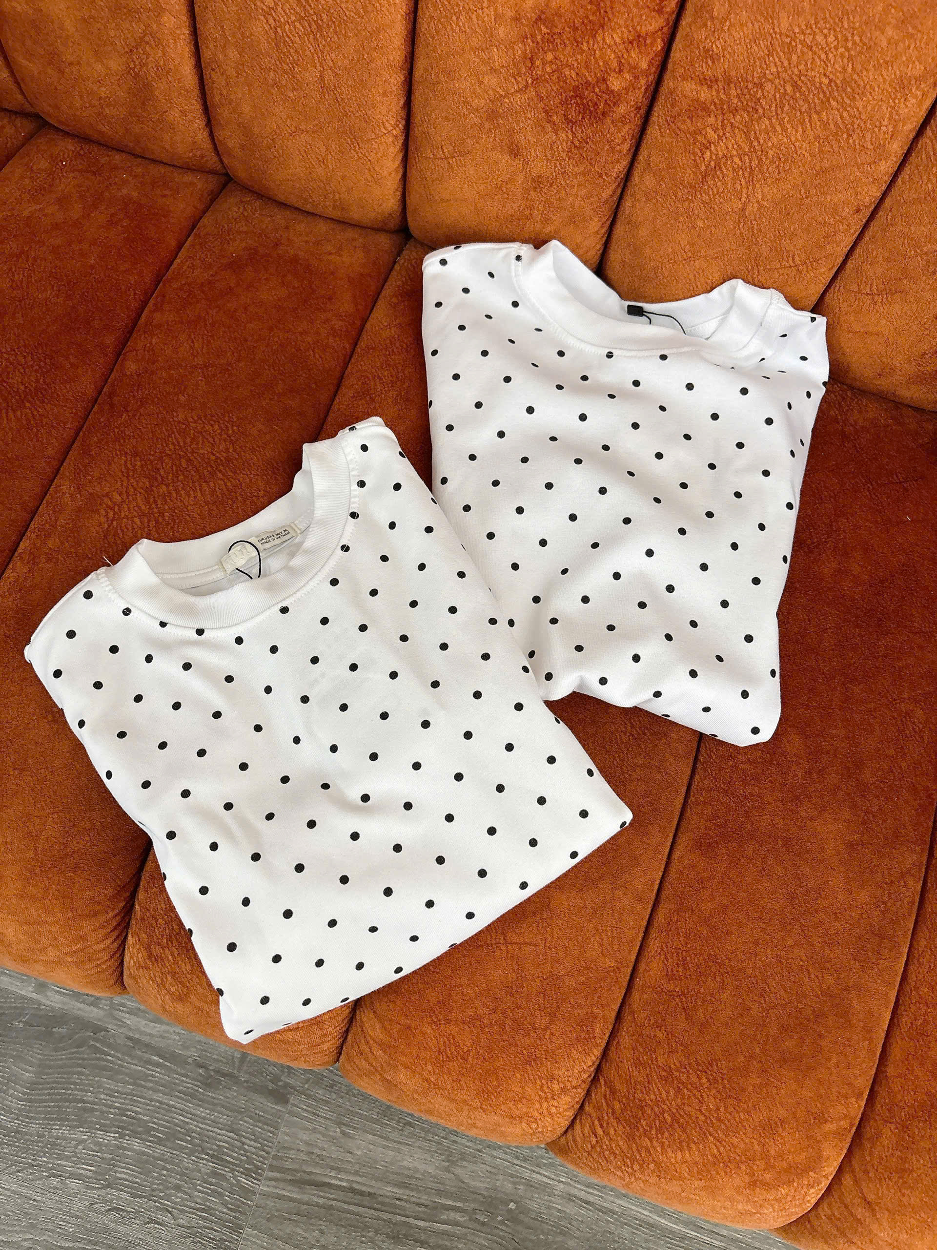 H111 ÁO THUN TRẮNG CHẤM BI_thumbnail_13