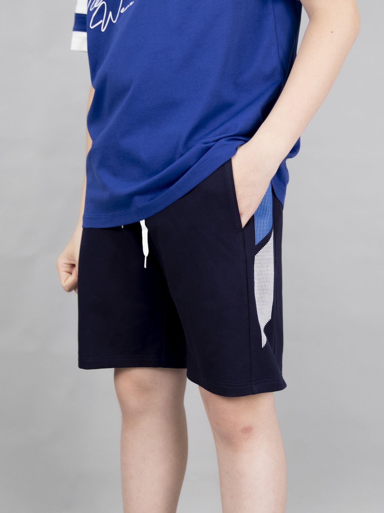 Quần short xanh đen in phối 2 bên