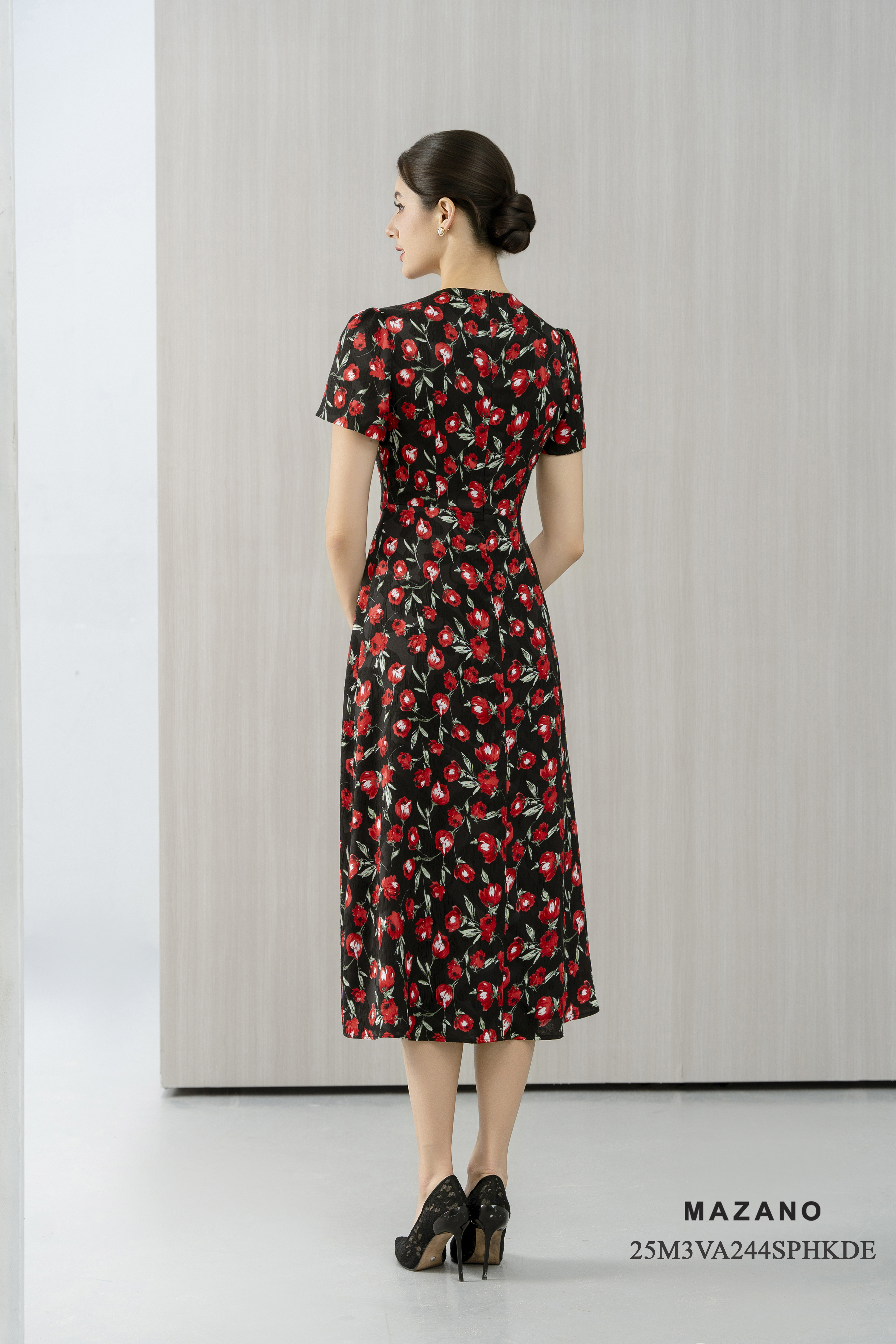 Váy đầm ôn chân rủ Vải thô lụa Cổ V Tay ngắn xếp ly Dài qua bắp chân_thumbnail_4