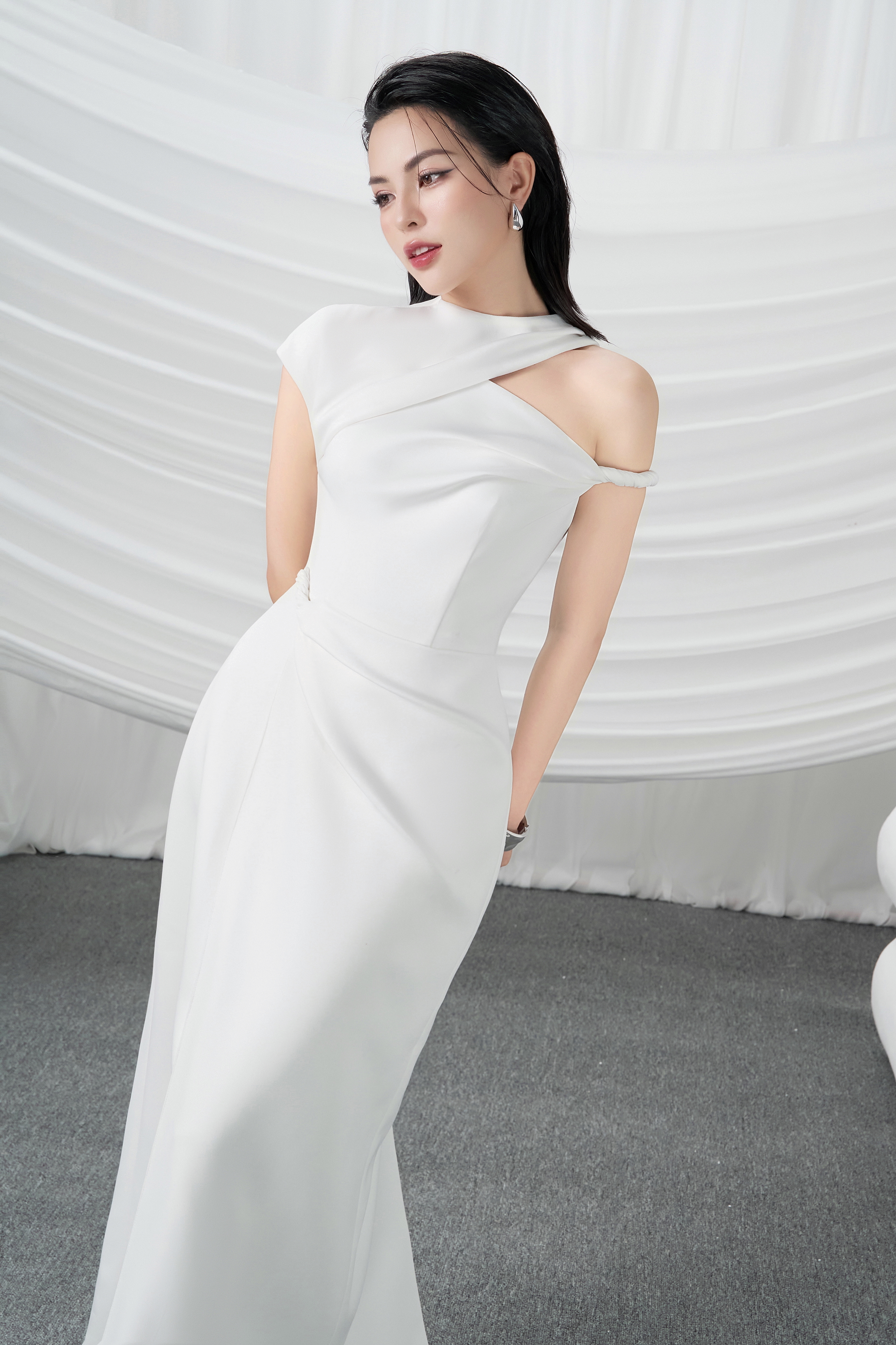 White Sander Dress_thumbnail_5