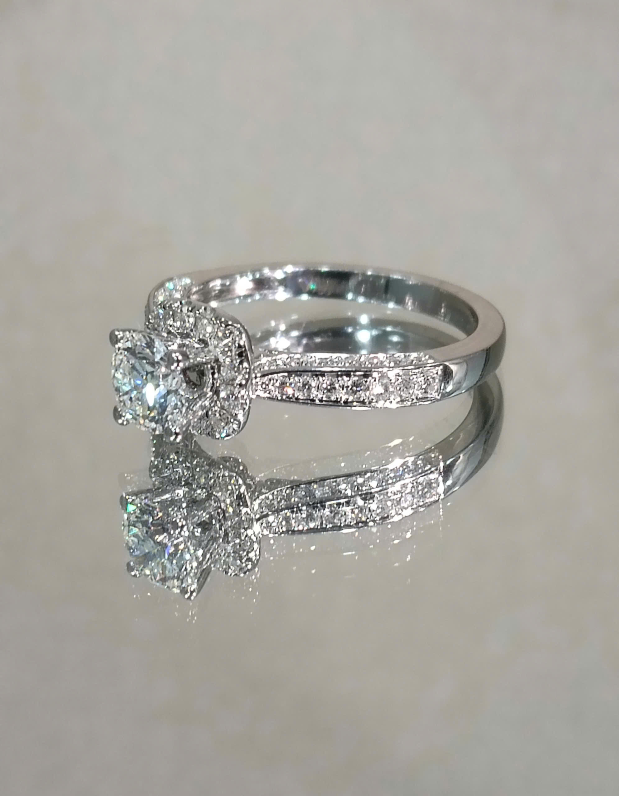 Nhẫn Chủ 5Ly D VS1_thumbnail_3