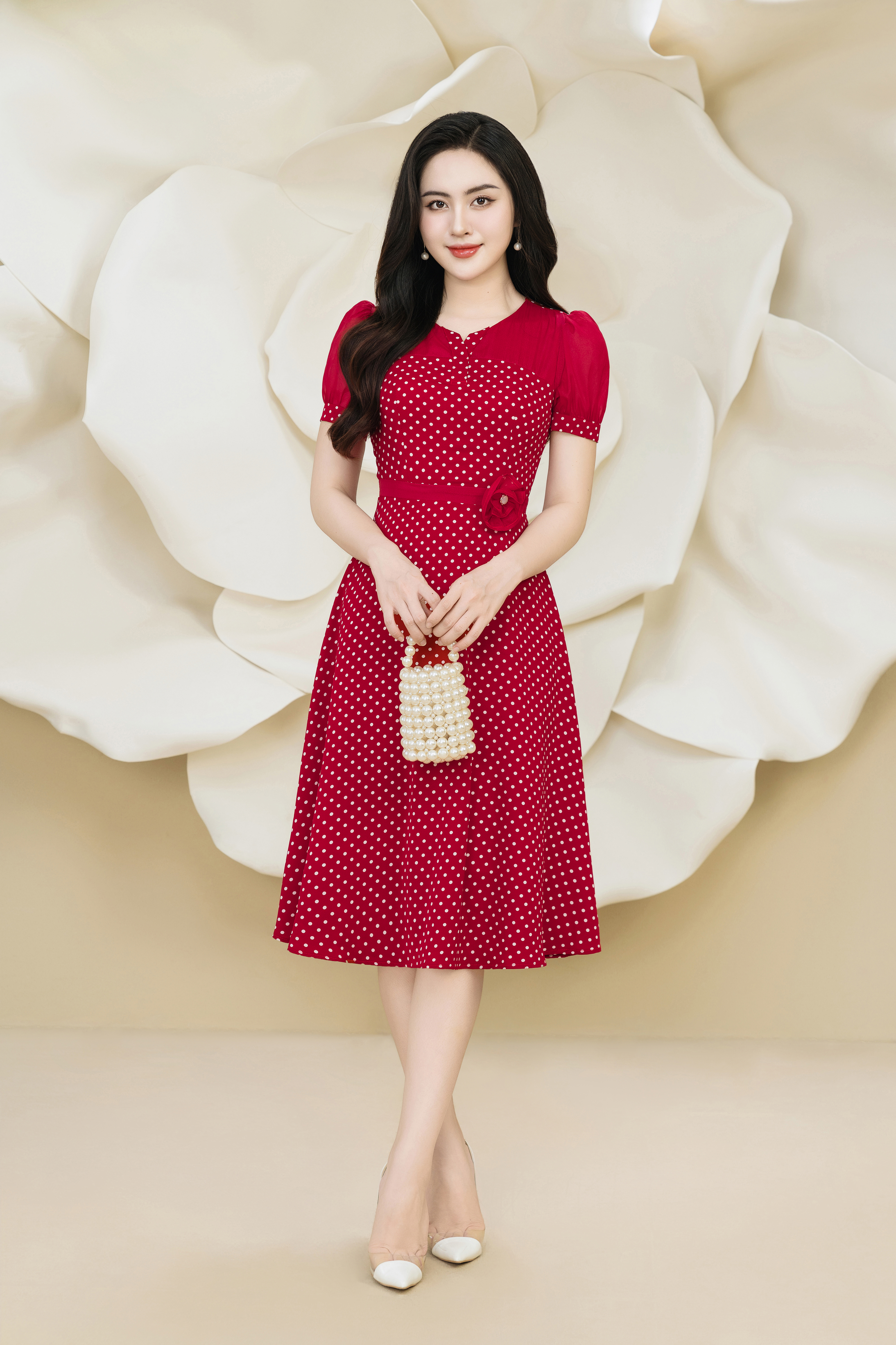Đầm xoè chấm bi đỏ phối hoa eo_thumbnail_2