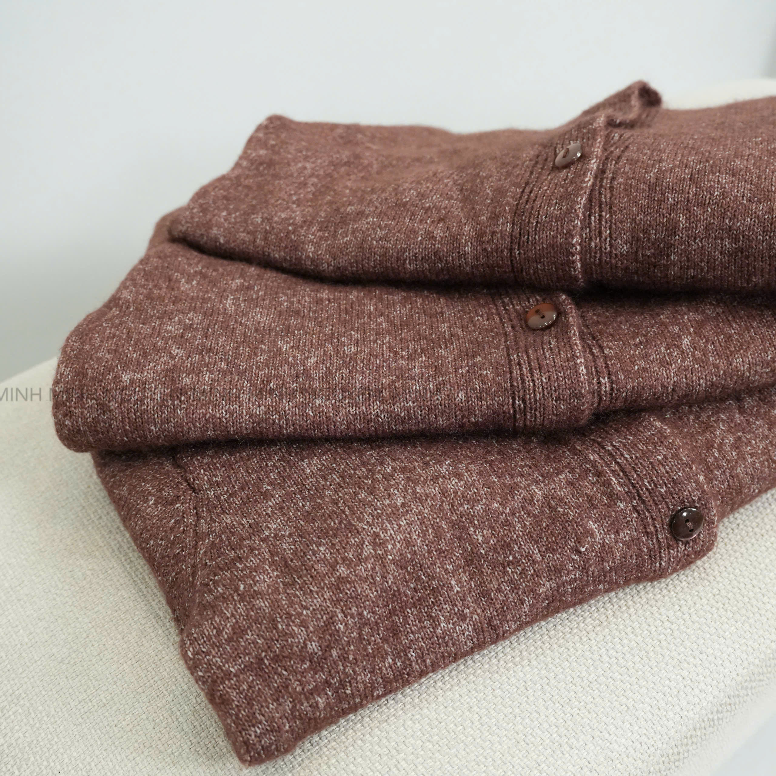 KHOAC LEN BE H.M_thumbnail_4