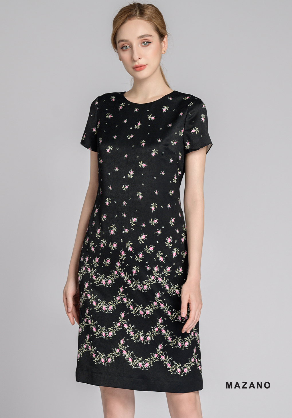 Váy suông nền đen cổ tròn họa tiết hoa_thumbnail_4