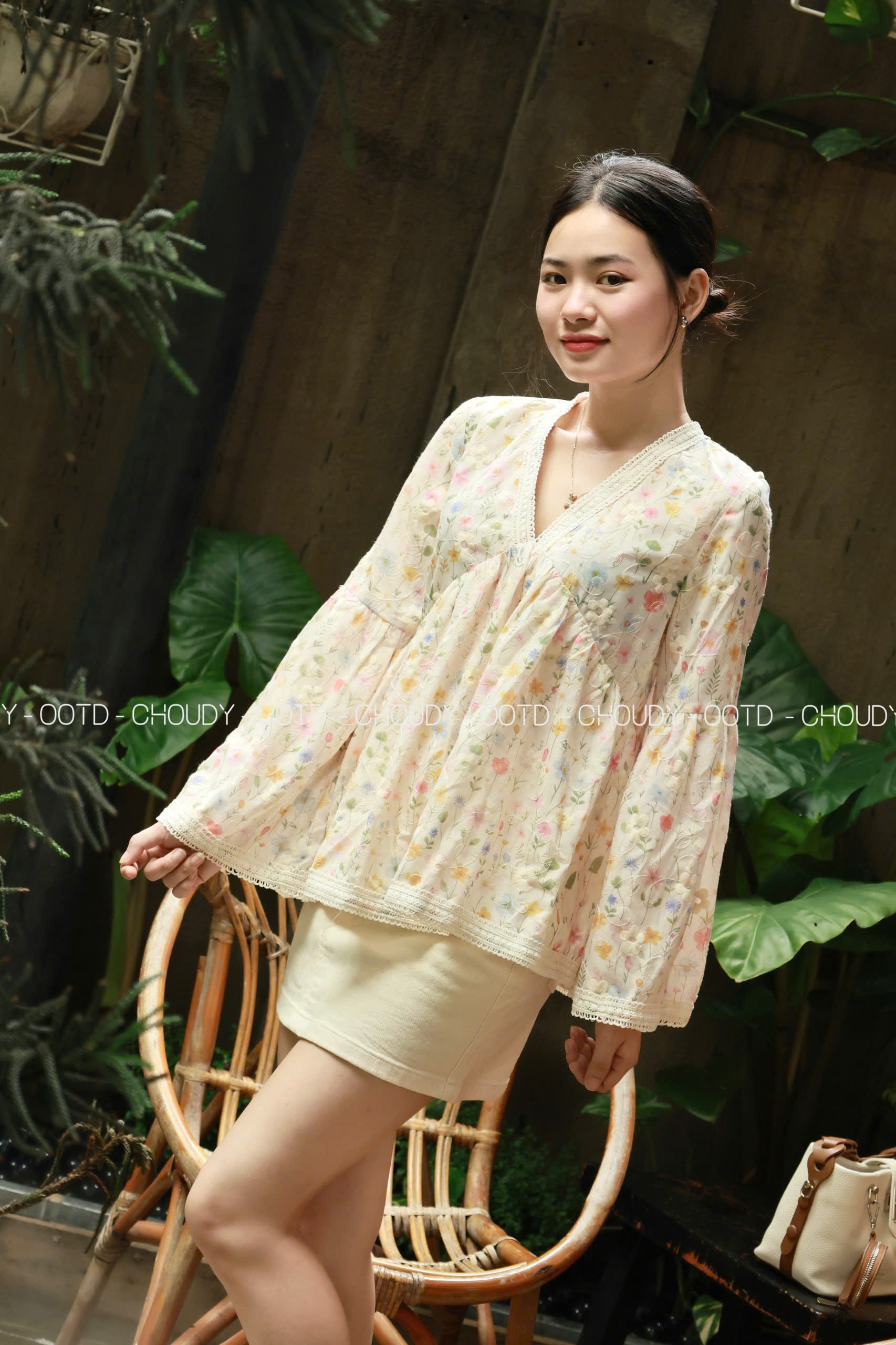 U381 ÁO KIỂU THÊU HOA_thumbnail_9