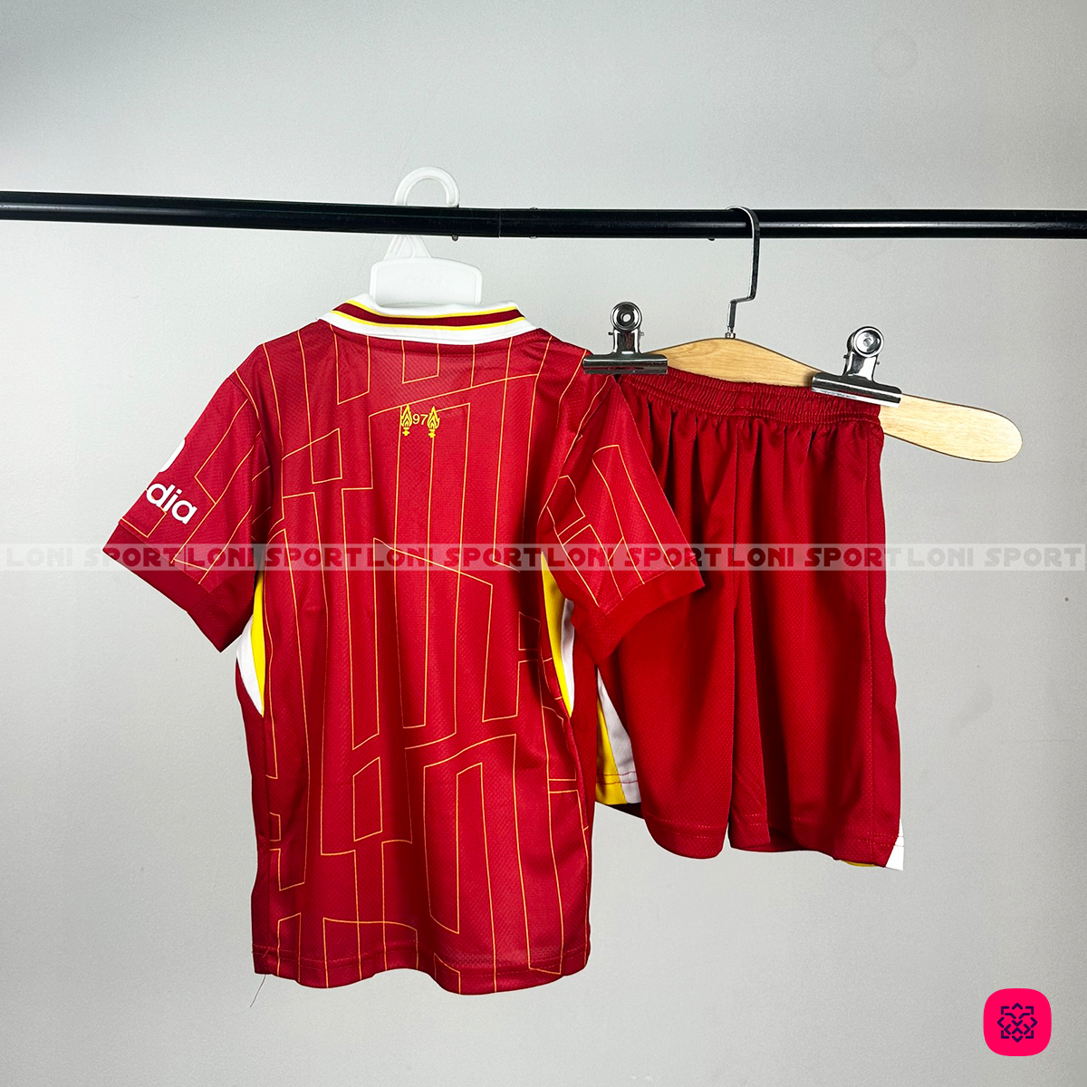 Bộ kid Liverpool sân nhà đỏ 24/25_thumbnail_4