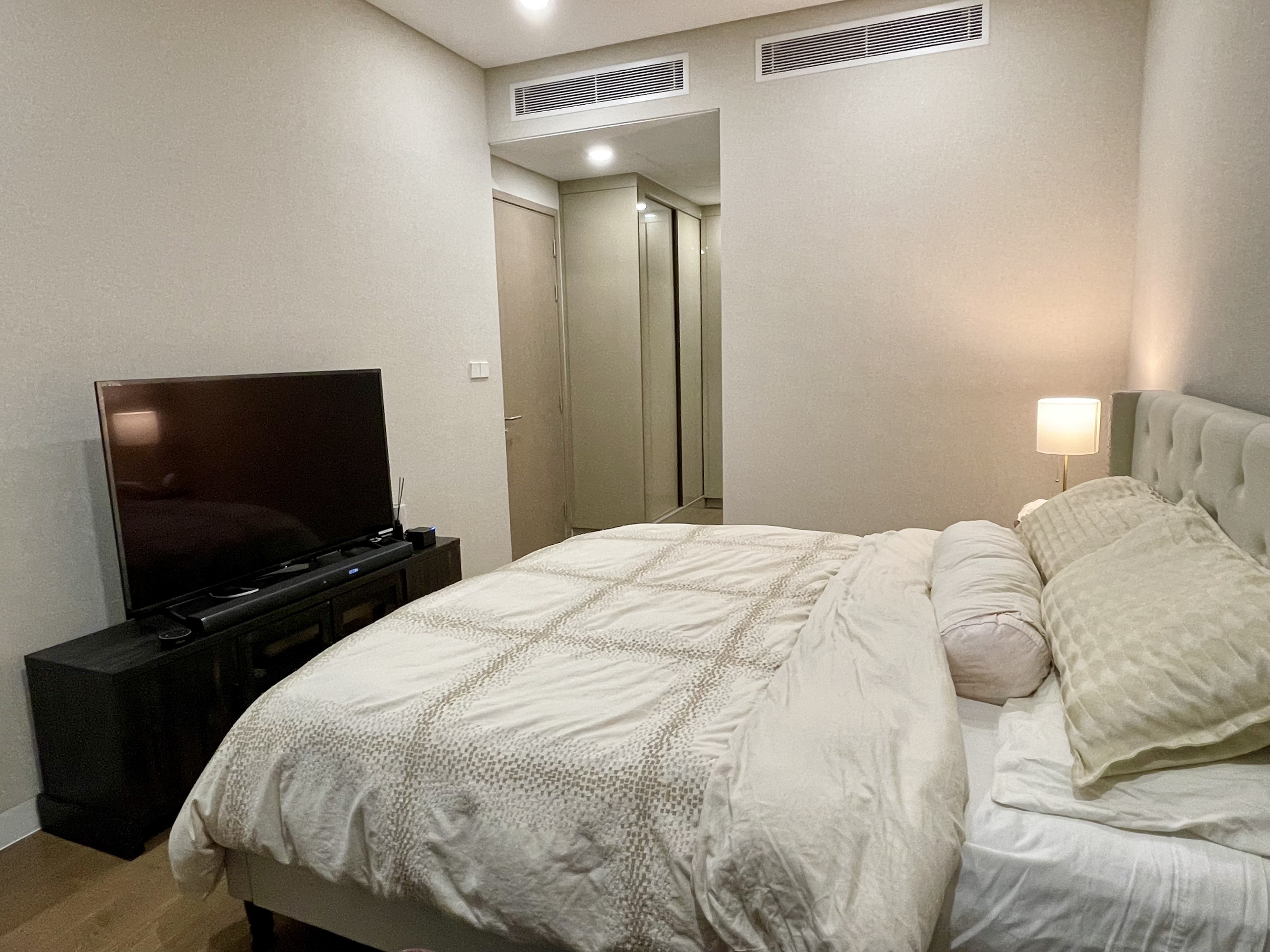 Cho thuê căn 2 phòng ngủ The River Full nội thất 85m2._thumbnail_2