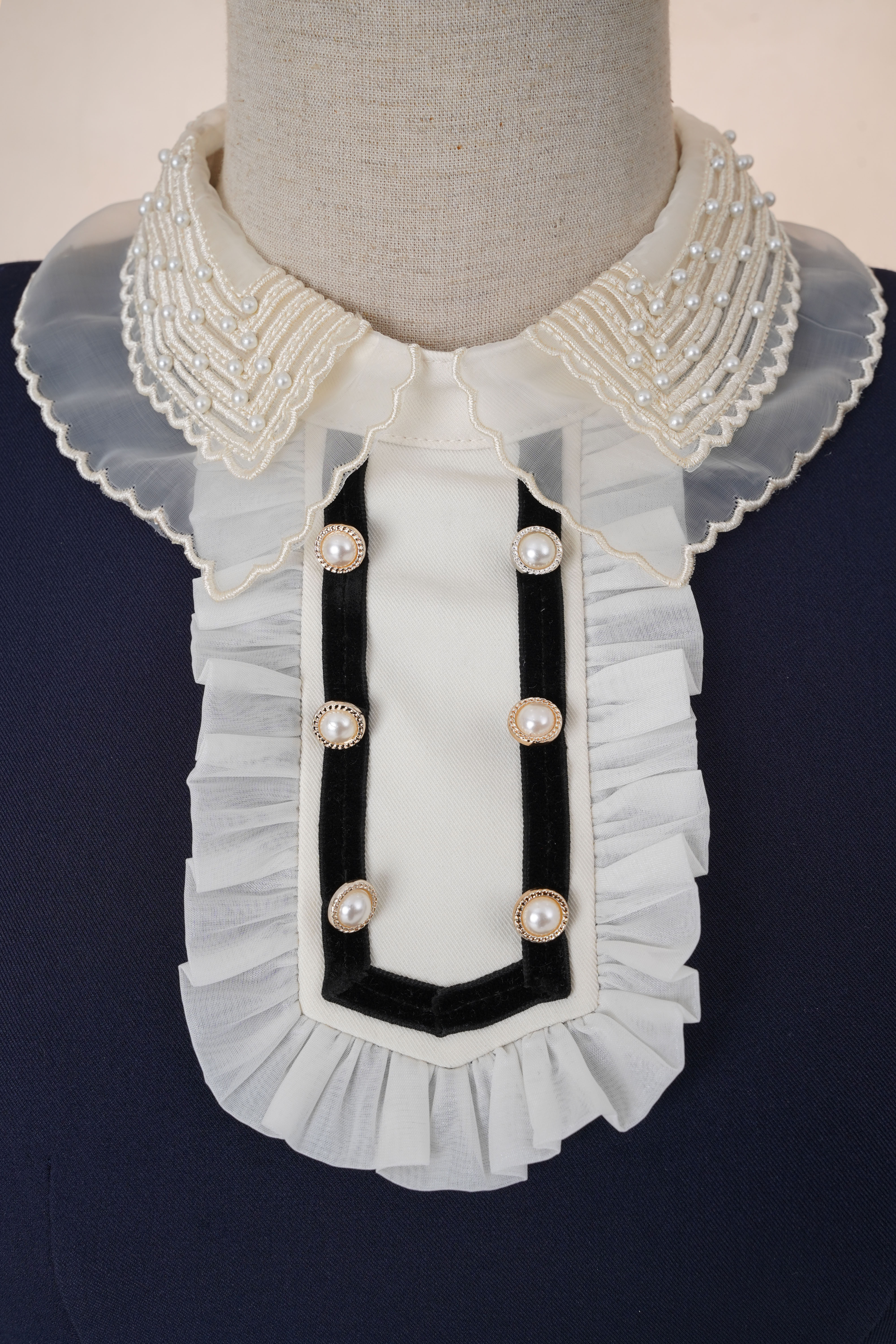 Đầm Xoè Cổ Phối Ngọc Tay Dài_thumbnail_3