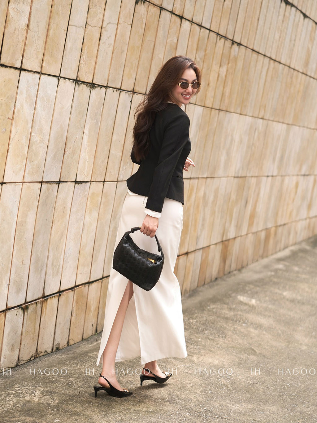 Sự thanh lịch không đến từ điều bạn mặc, mà từ cách bạn chọn điều phù hợp với chính mình