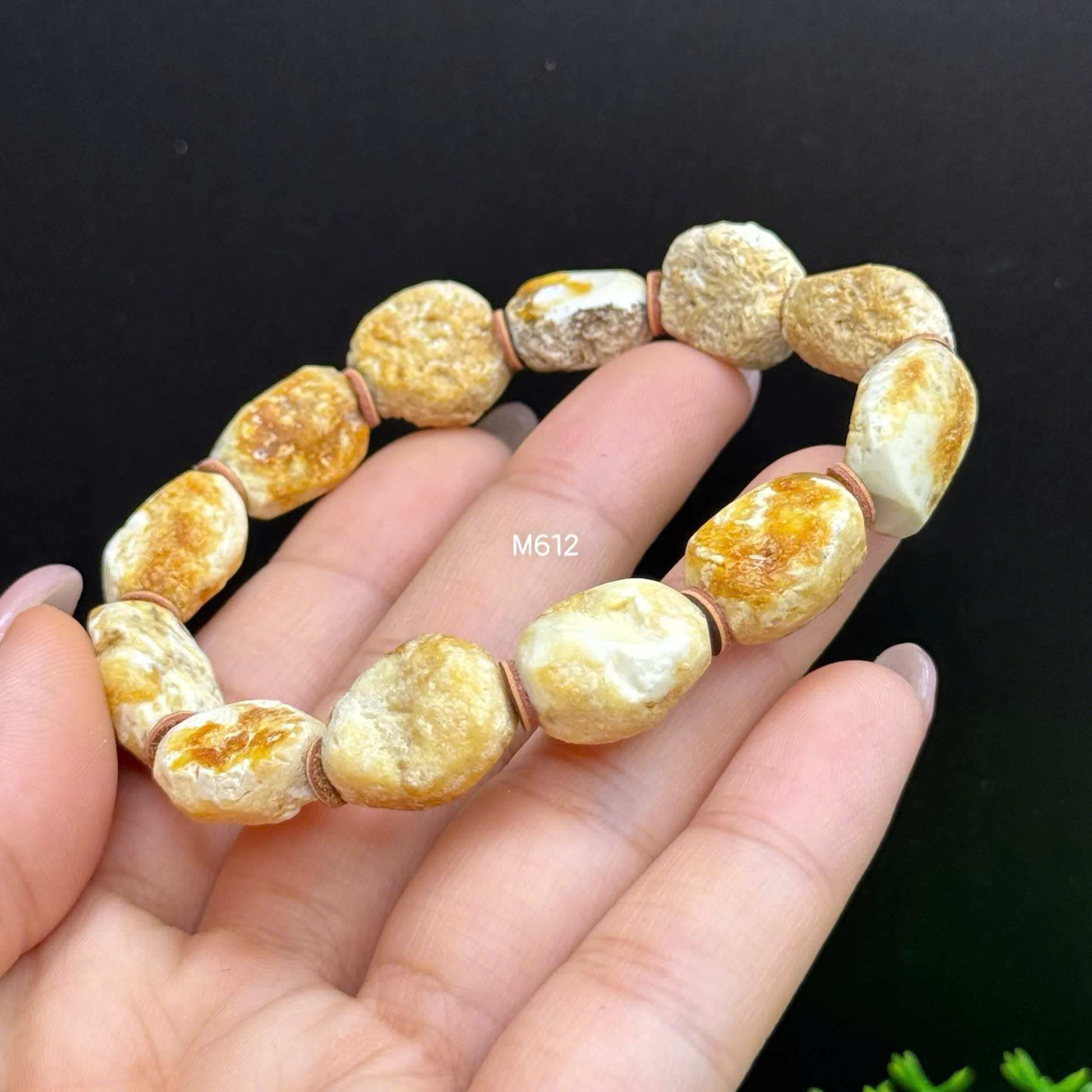 Lắc Tay Hổ Phách Bạch Thô - M612_thumbnail_2