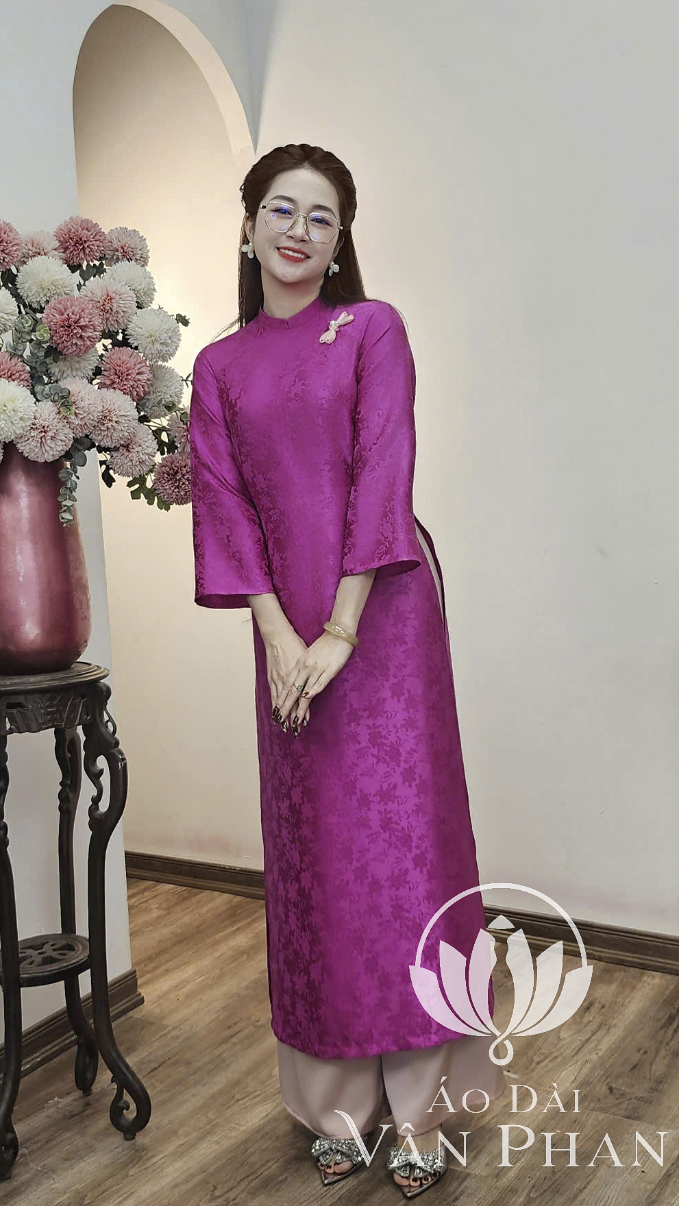 CT359 áo dài cách tân cổ 2p tay loe gấm hồng cánh sen_thumbnail_1