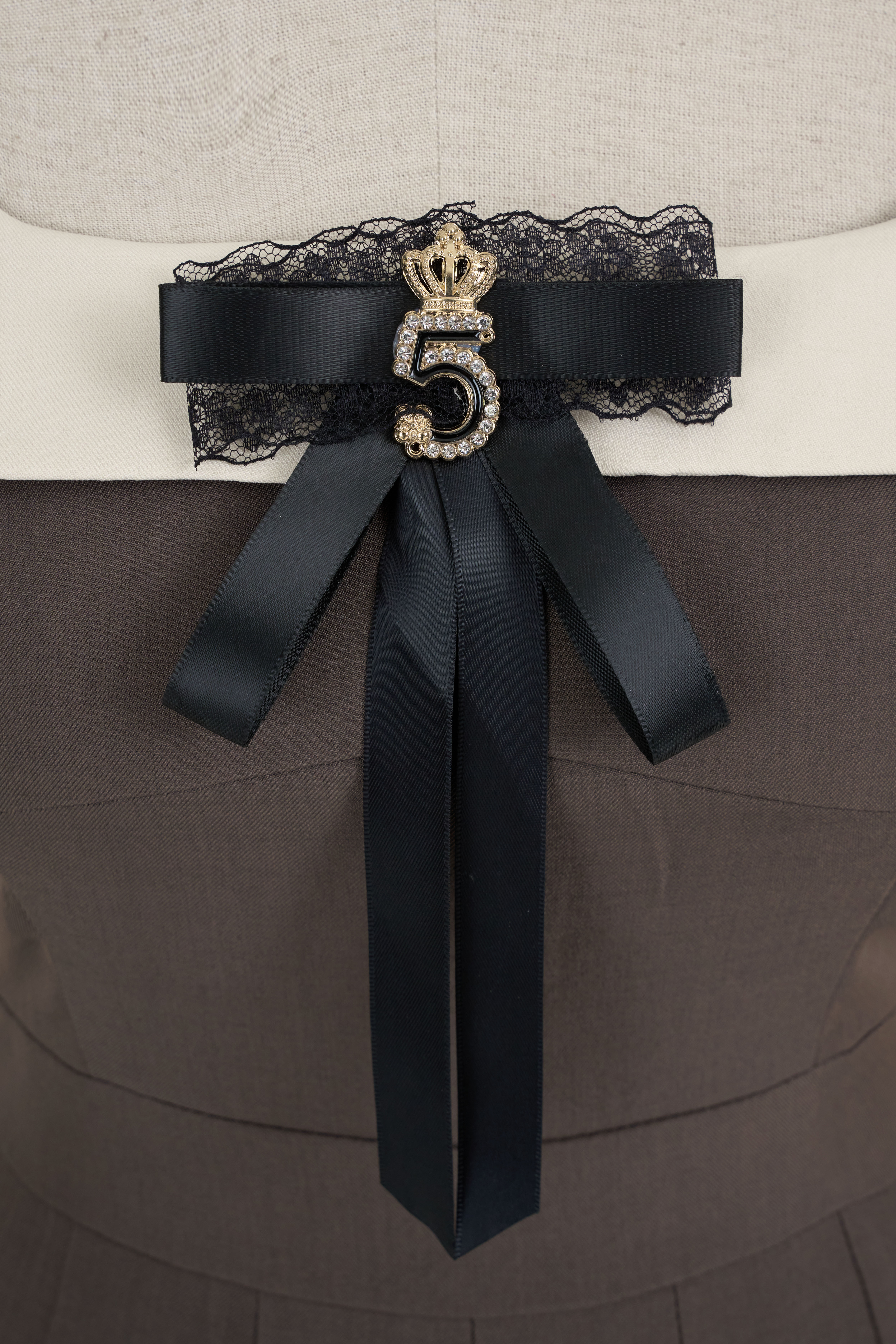 Đầm Xếp Ly Cổ Vuông Tag Ngực_thumbnail_3