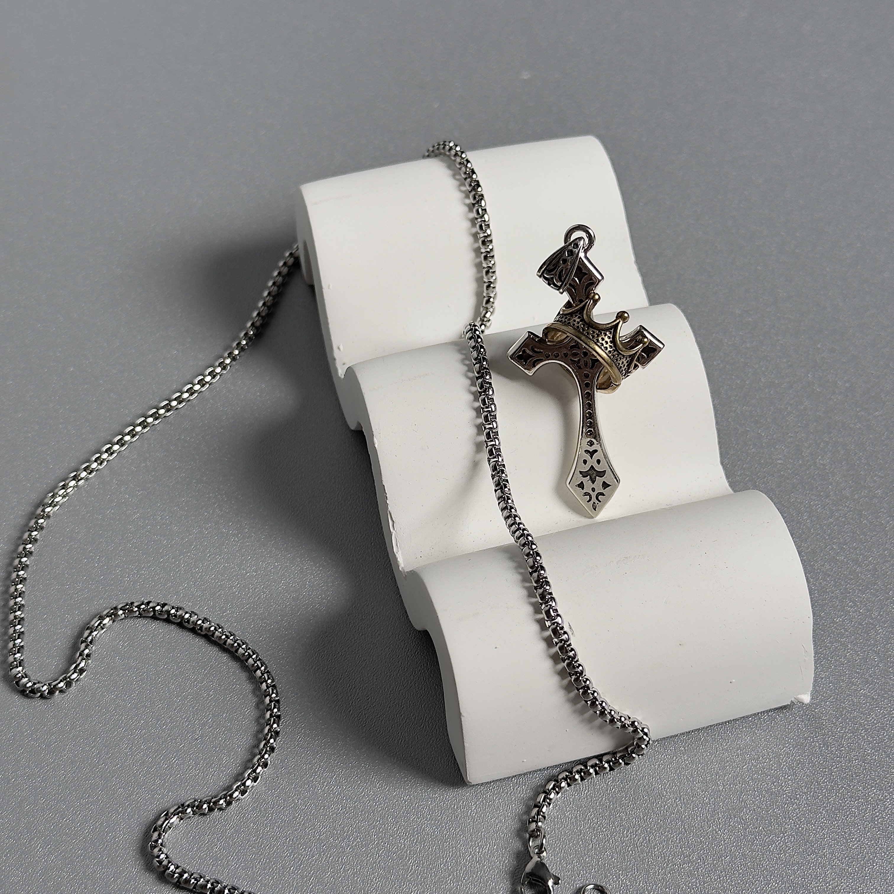 Dây chuyền Crown and Cross