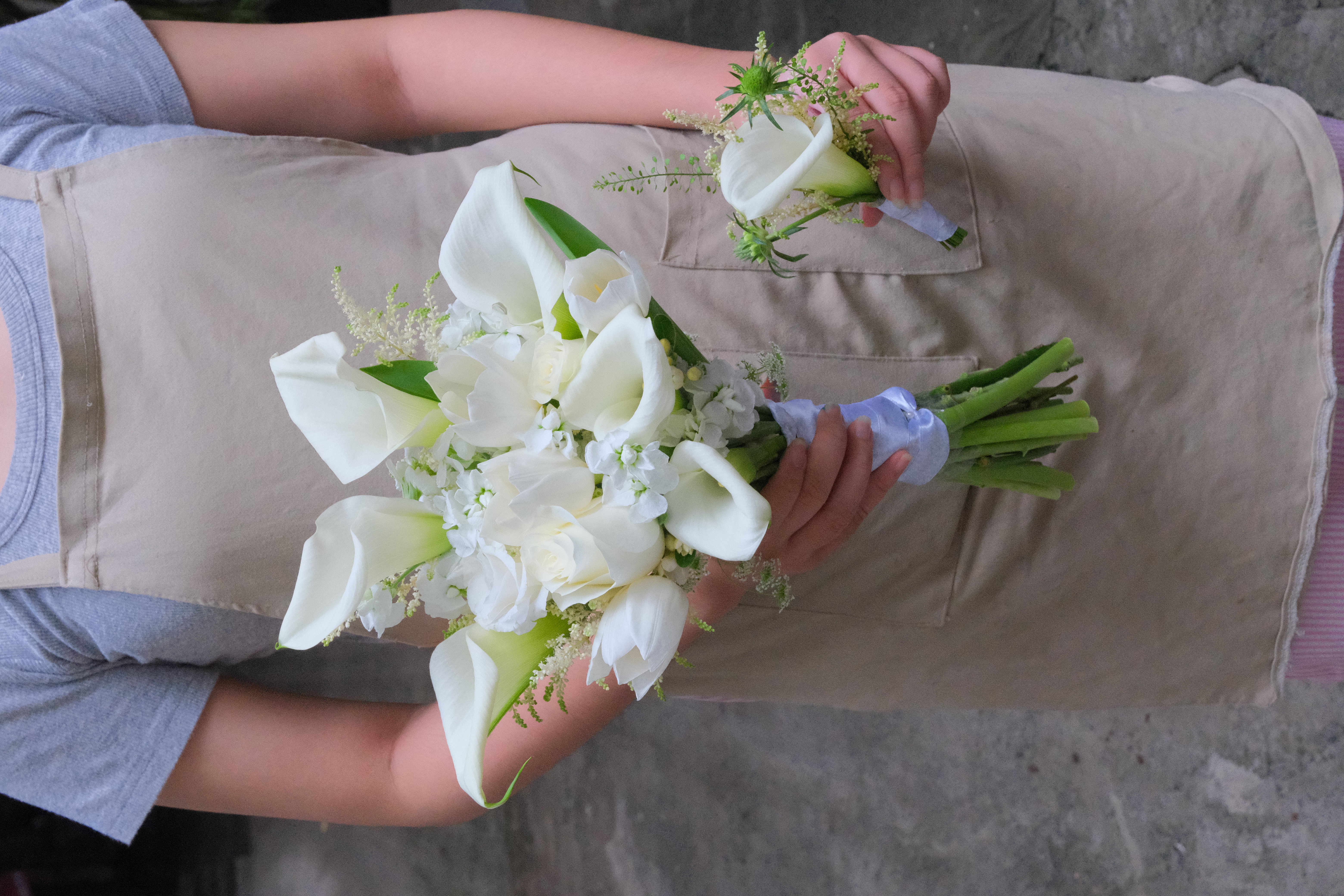 Bó hoa cưới Calla Lily mix Astible và hoa phụ