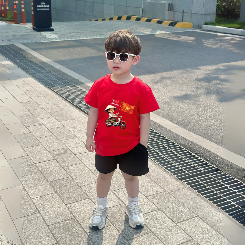 Bộ đồ bé trai in hình 'Cờ đỏ Sao vàng - Độc lập Tự Do' - Loza Kids BD032_thumbnail_3