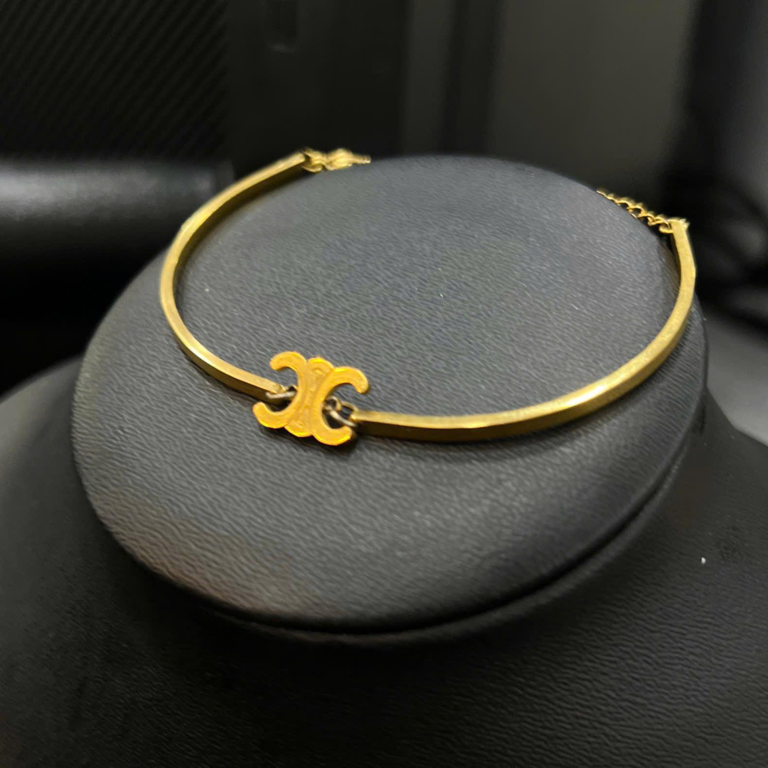 vòng tay titan vàng charm logo Celine trơn_thumbnail_2