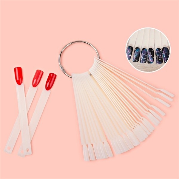 Móng mẫu tập dạng que