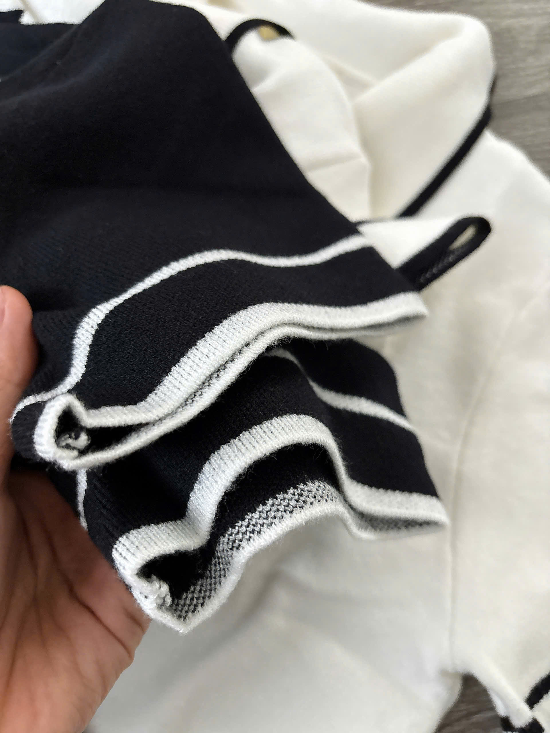 A519 ÁO DỆT KIM 2 MÀU_thumbnail_8