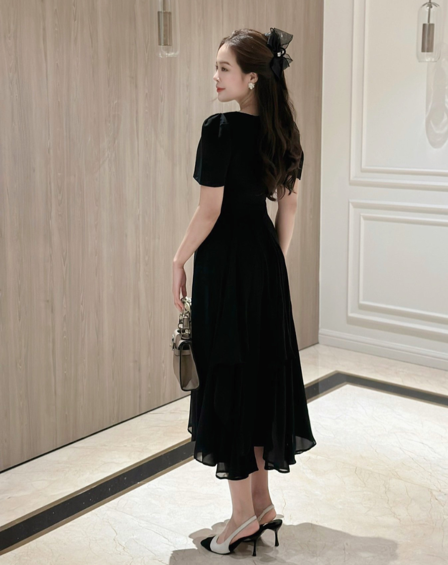 Đầm xòe thiết kế tay con cổ V phối đá_thumbnail_2