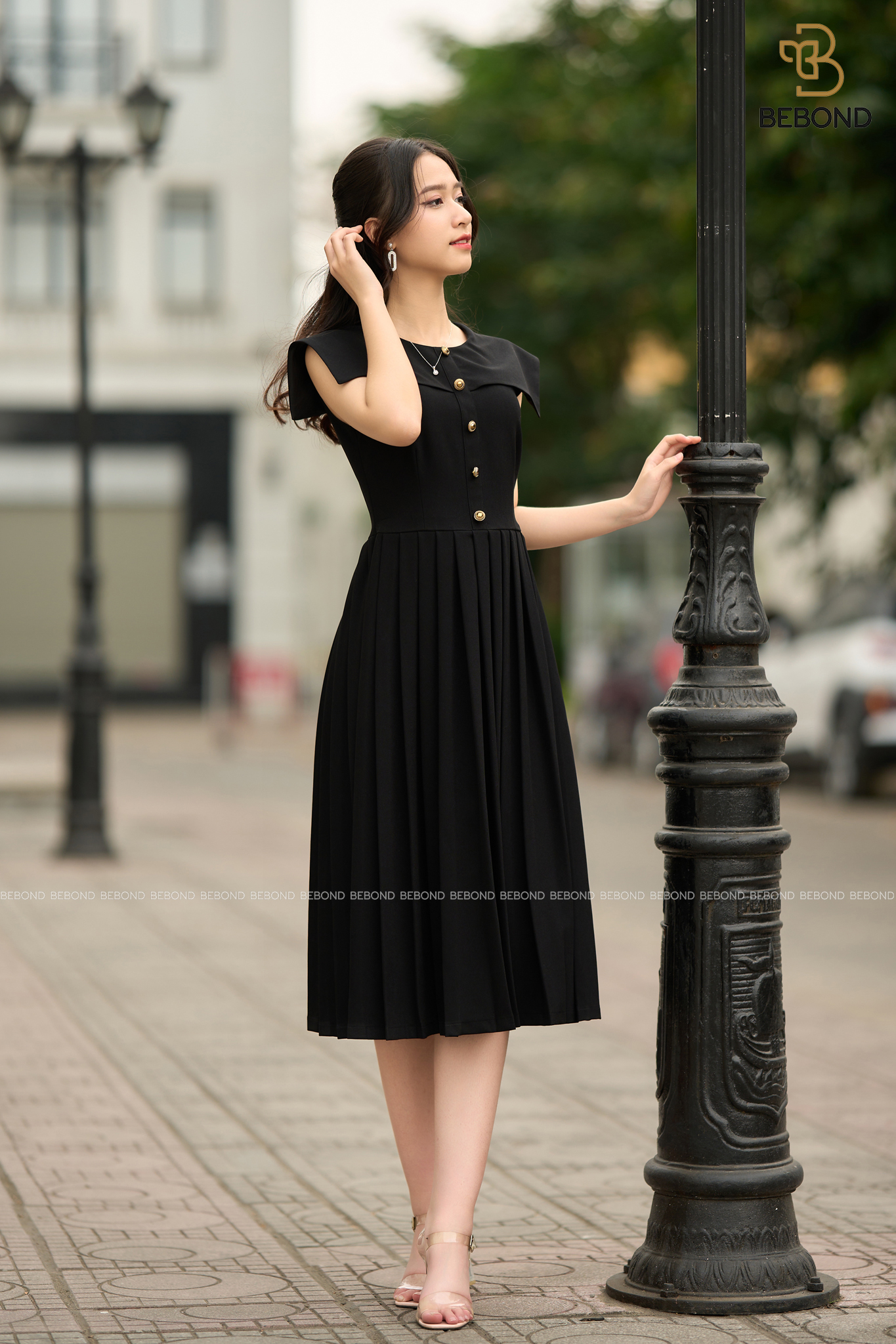 ĐẦM NỮ HOÀNG XẾP LY MÀU ĐEN- LOUISA DRESS_thumbnail_6