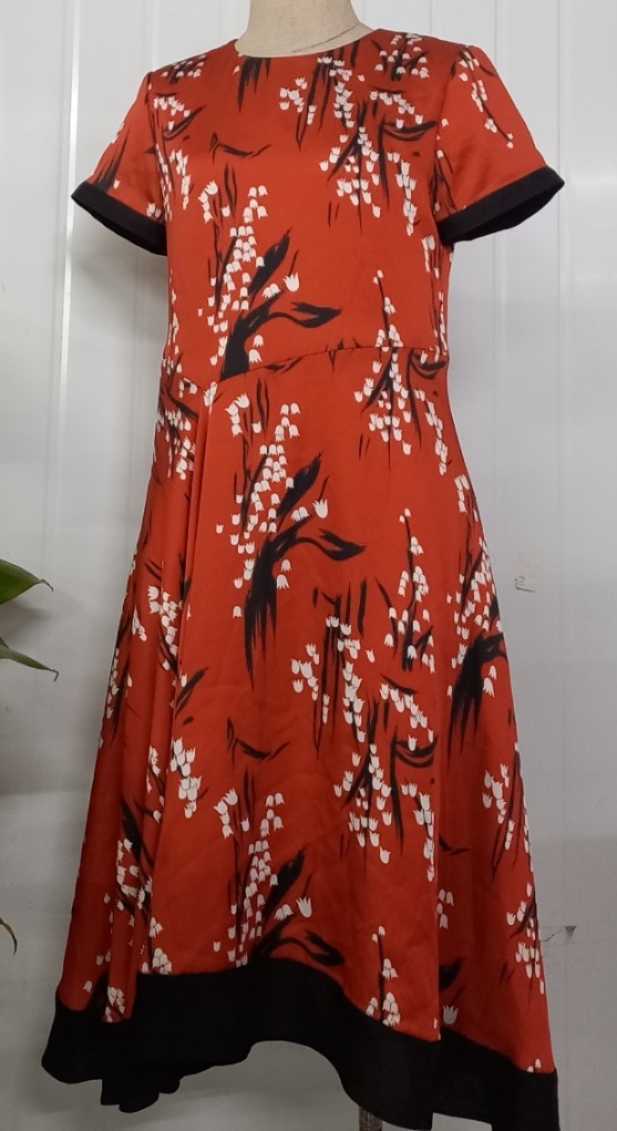 Đầm suông màu cam nhạt họa tiết in hoa_thumbnail_0