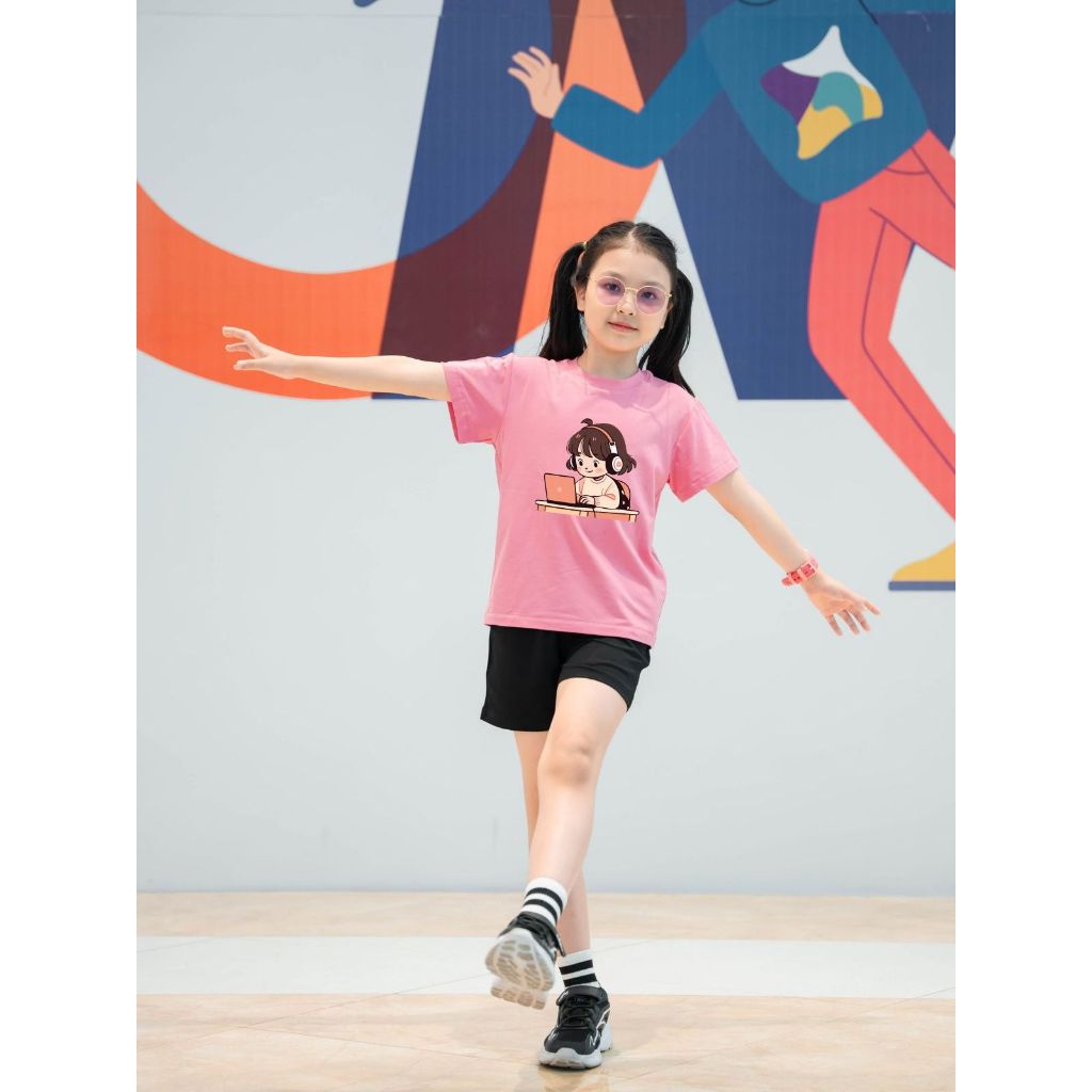 Bộ đồ bé gái in hình 'Em bé ngồi học' - Loza Kids SB18_thumbnail_12