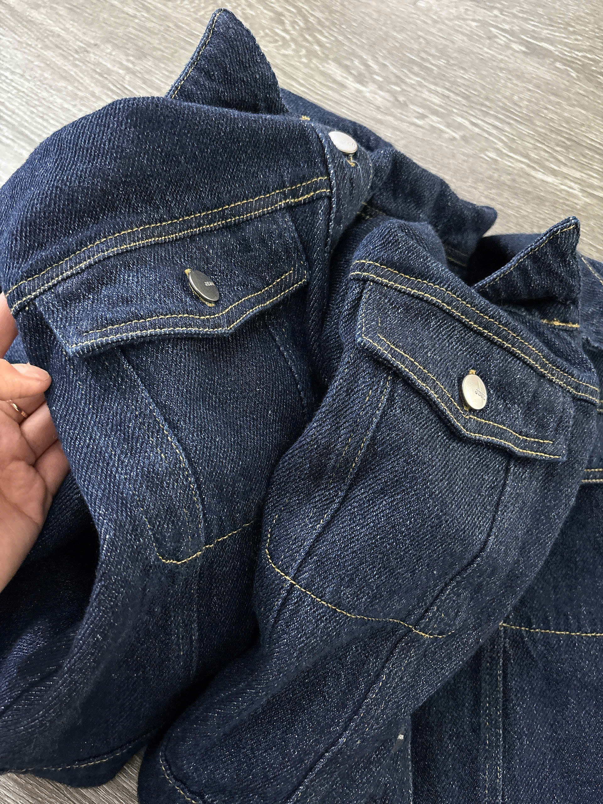 Áo khoác jean đậm 2 túi cúc_thumbnail_11