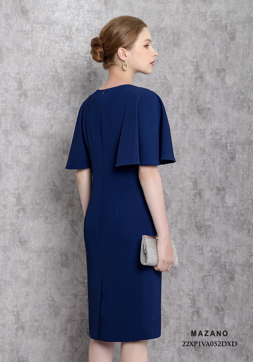 Đầm dự tiệc xanh ôm tay rủ đính đá cách điệu_thumbnail_5