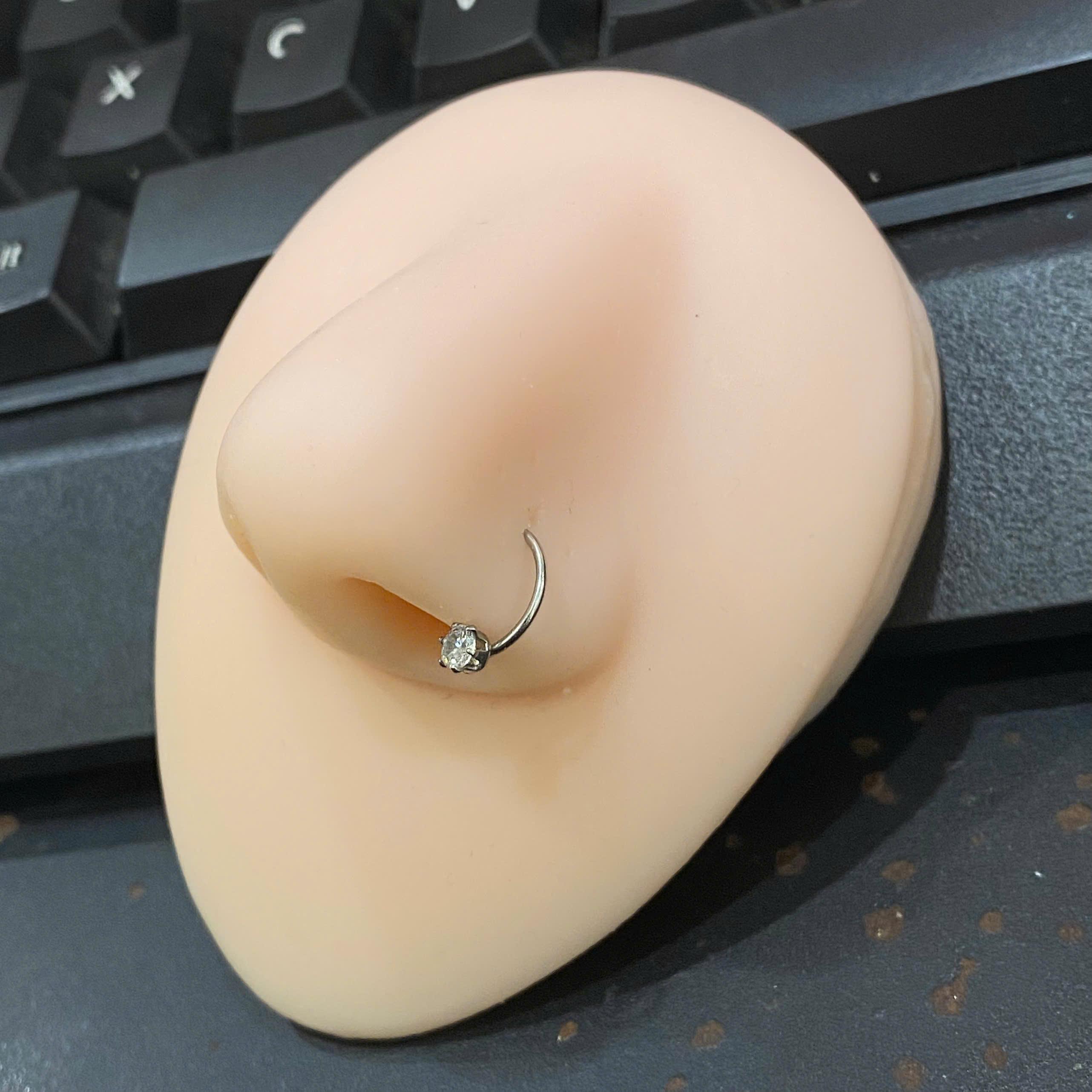 Vòng 1 đá size 6 bẻ._thumbnail_3