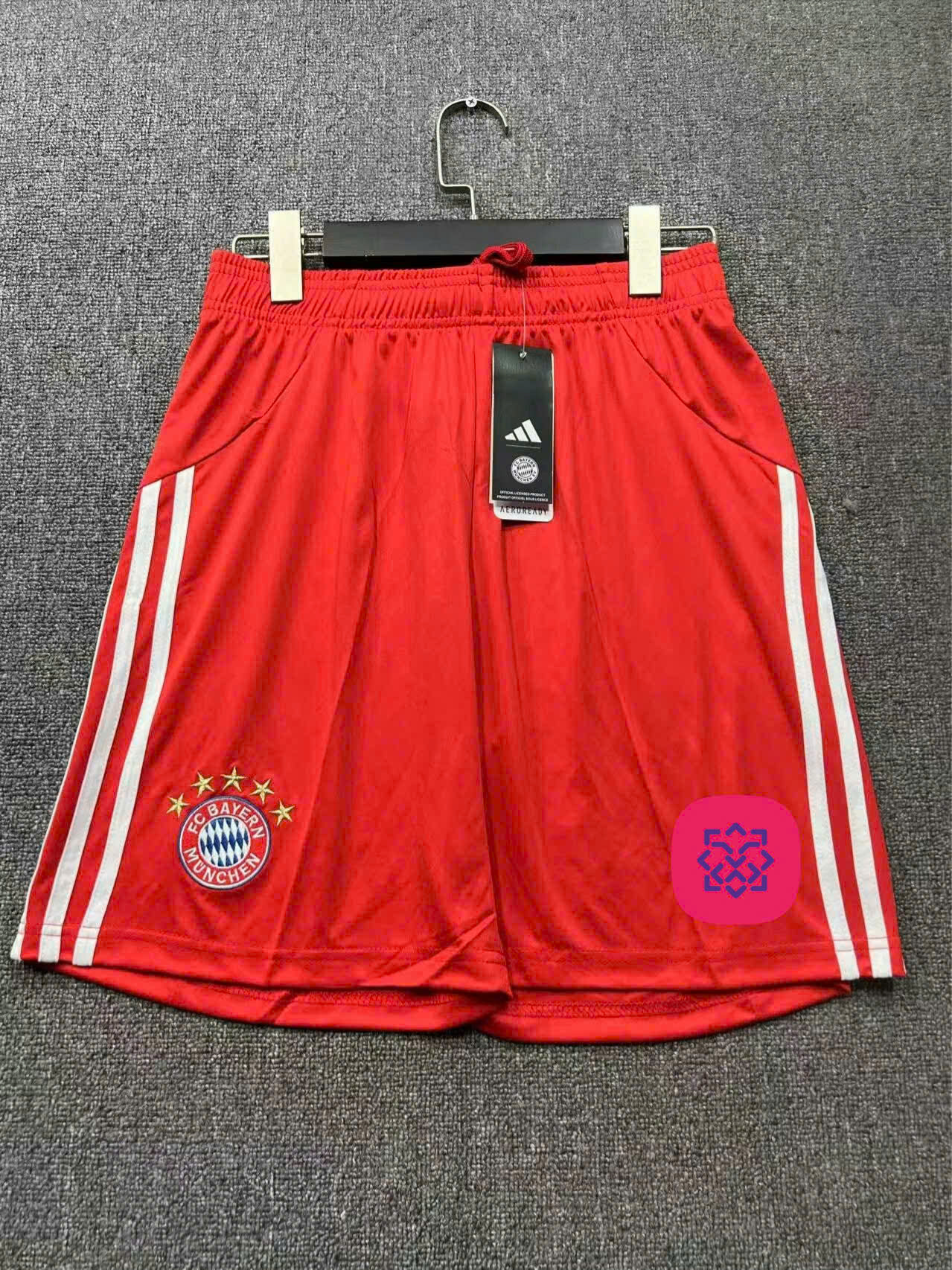 Quần Bayern sân nhà 25/26 đỏ FAN_thumbnail_0