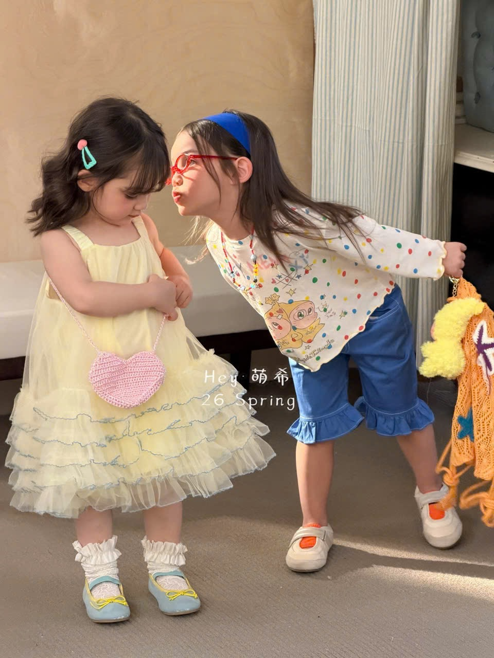 D213 - Váy 2 dây vàng mix voan viền bèo hãng HMX