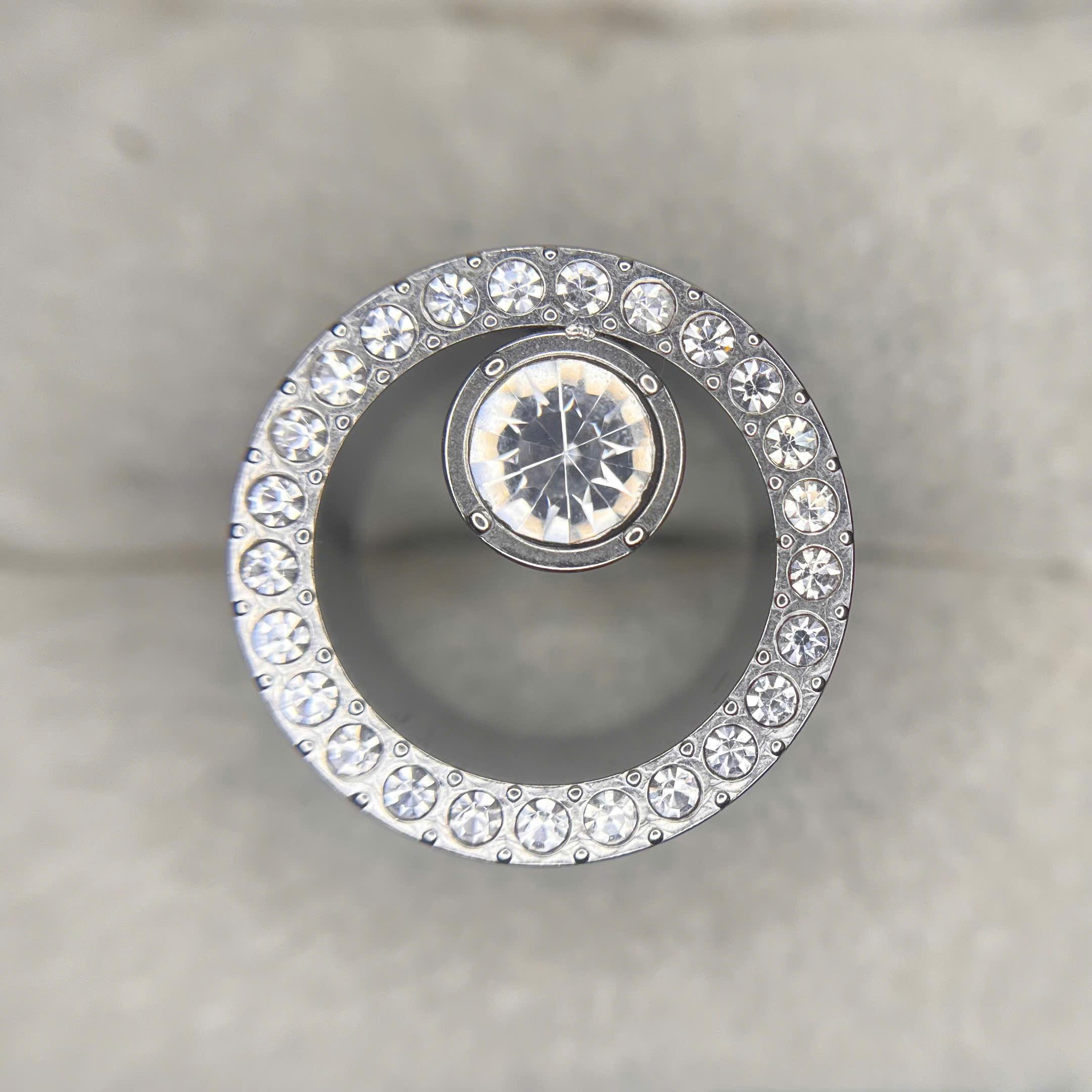 Khuyên nong thép kim cương size 10.