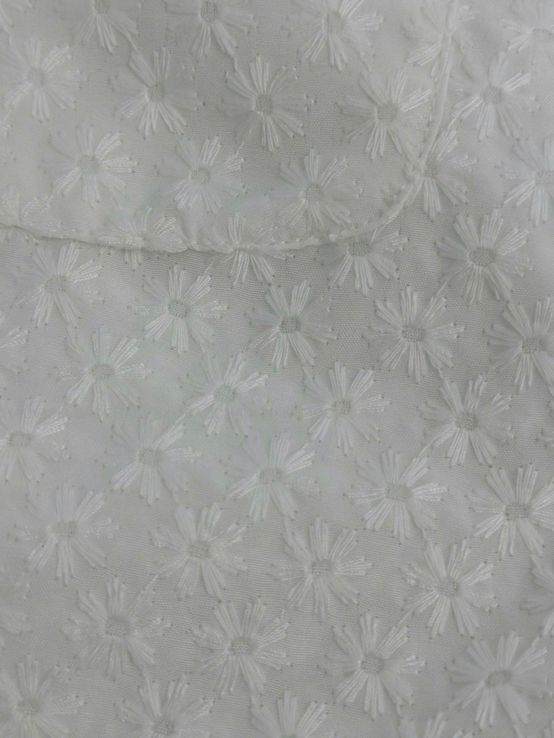 SALE Q35 QUẦN SHORT THÊU TRẮNG_thumbnail_13