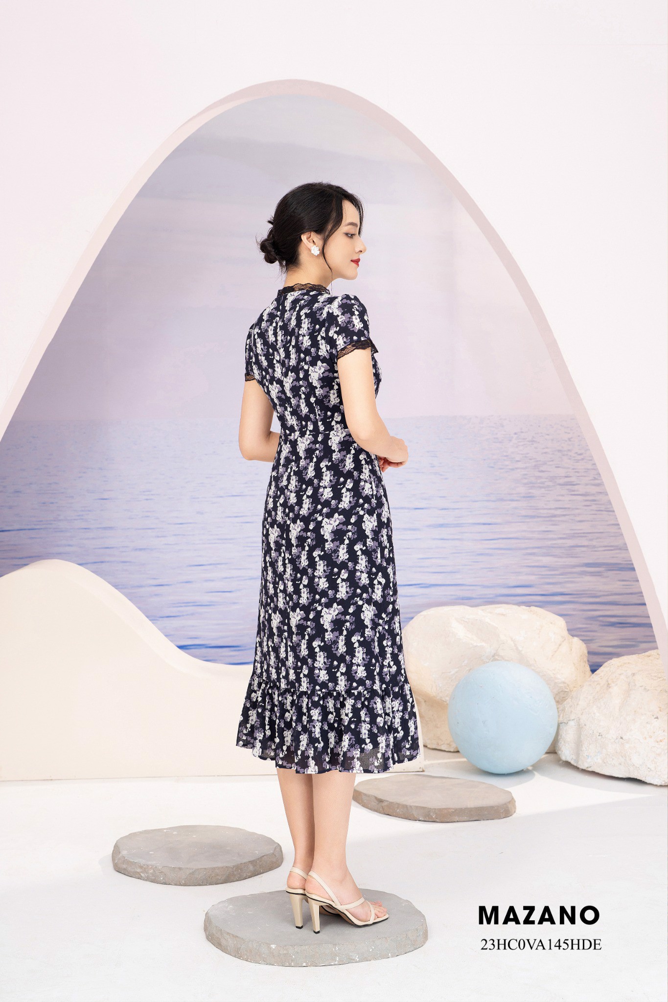 Đầm eo cao cổ V can ren_thumbnail_3