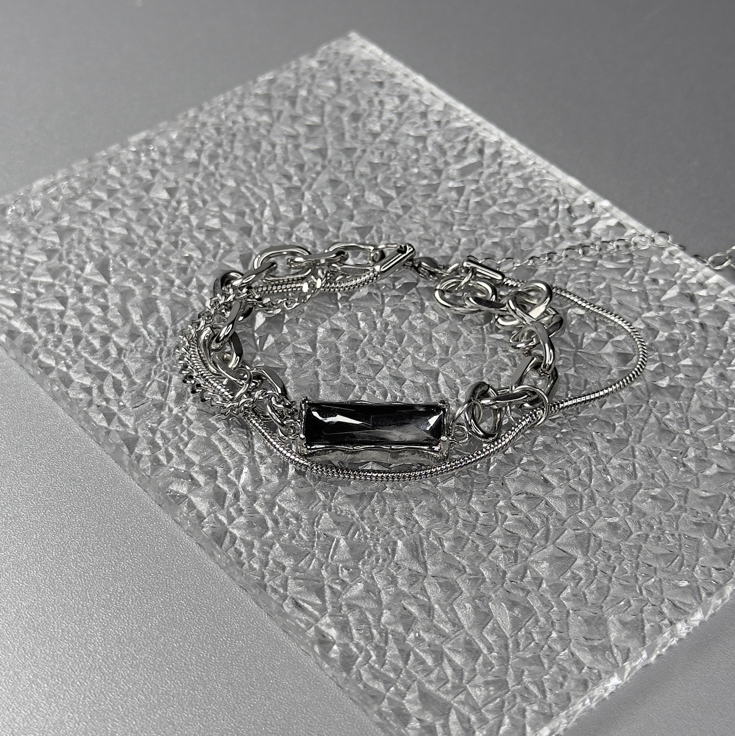 Vòng tay Charm of Nobility