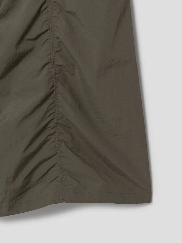 E202 CHÂN VÁY GIÓ RÊU NHÚN PHỐI TÚI HỘP_thumbnail_3