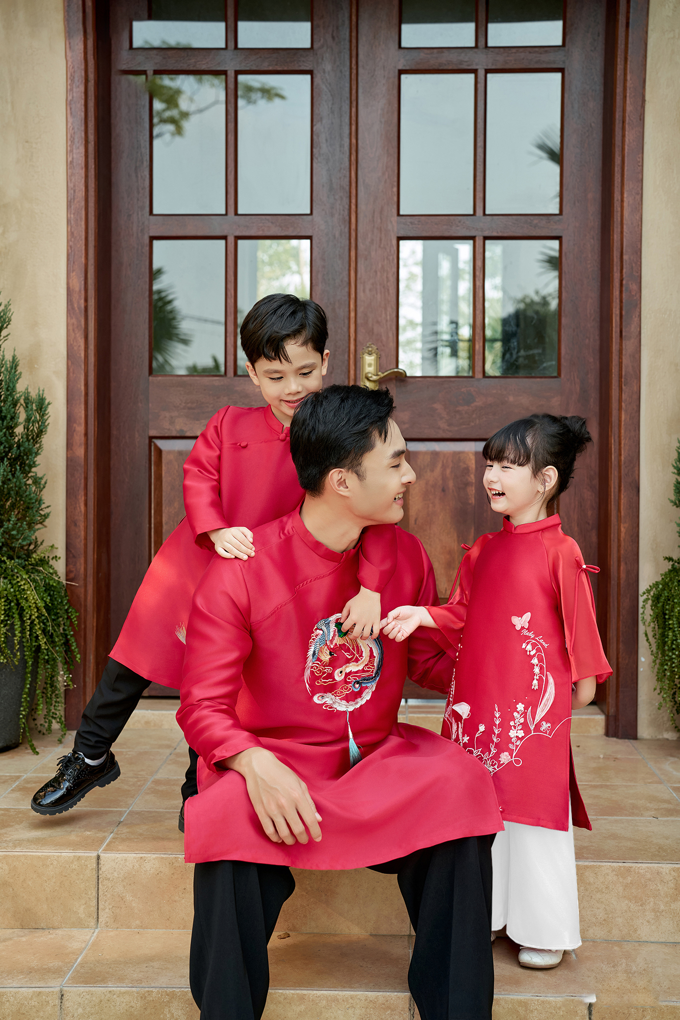 Áo dài bố thêu Phượng_thumbnail_5