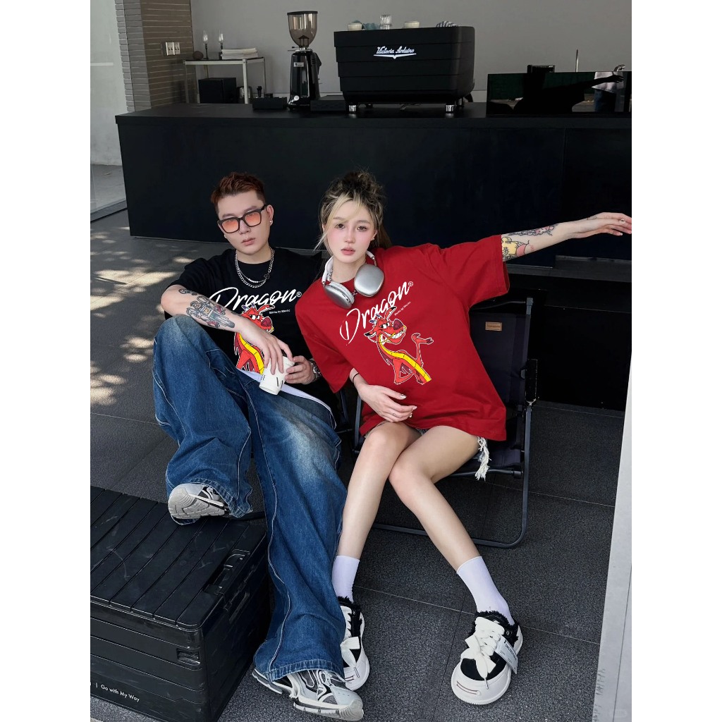 Áo thun Tết 2024 hình rồng form rộng local brand ATD845 Miucho tay ngắn vải cotton cổ tròn in graphic_thumbnail_5