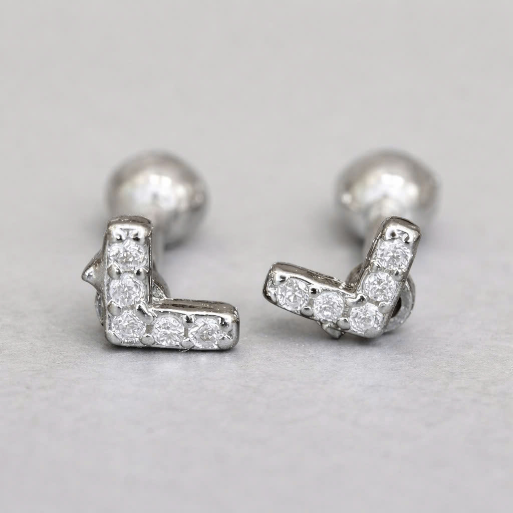 Khuyên kiểu chữ V đá trắng dẹt_thumbnail_2