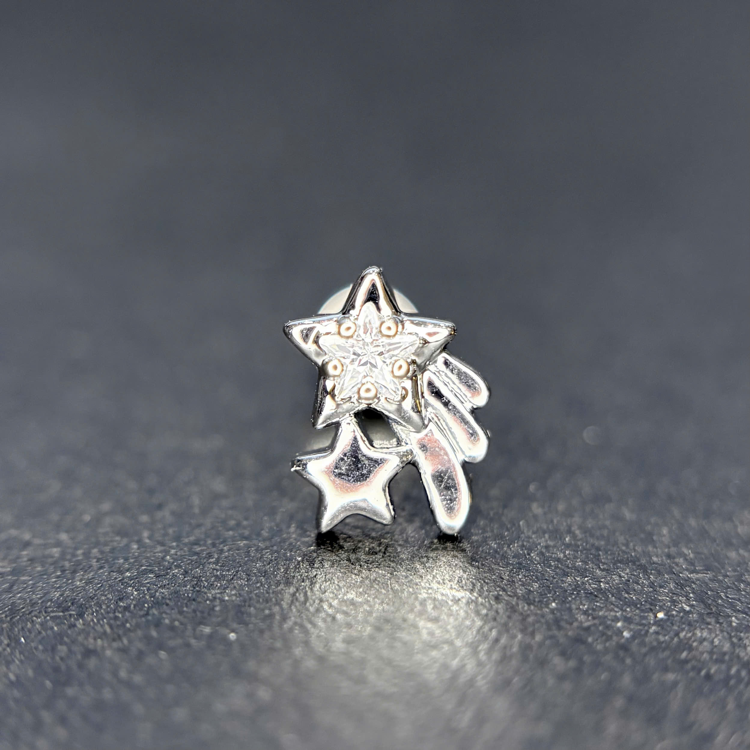 Khuyên kiểu ngôi sao cánh 1 bên bi_thumbnail_2