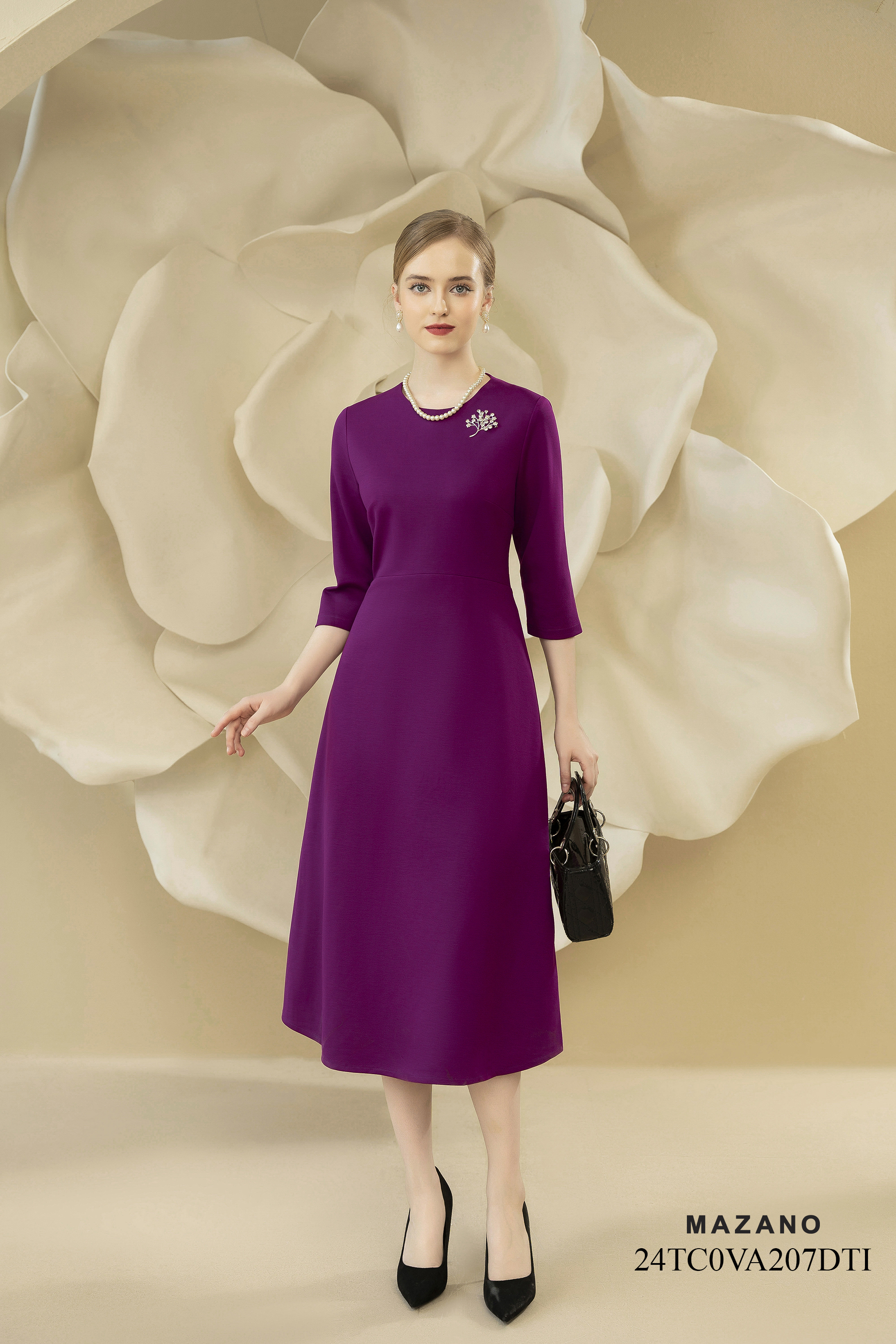 Váy Đầm Ôm Vải umi Đính đá trang trí Cổ tròn Tay lỡ Dài ngang bắp chân