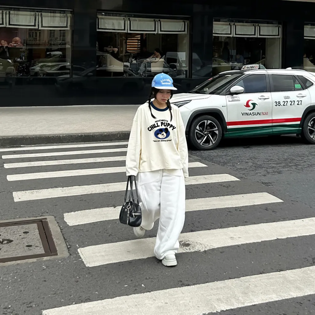 Áo thun tay dài form boxy Miucho vải thoáng mát phối cổ in mix tôn dáng Chill Puppy 2810_thumbnail_6