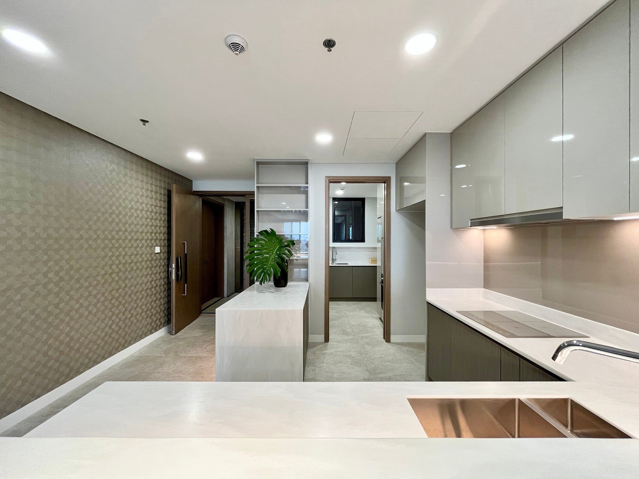 Căn hộ The River Thủ Thiêm nội thất cơ bản diện tích 185m²._thumbnail_2