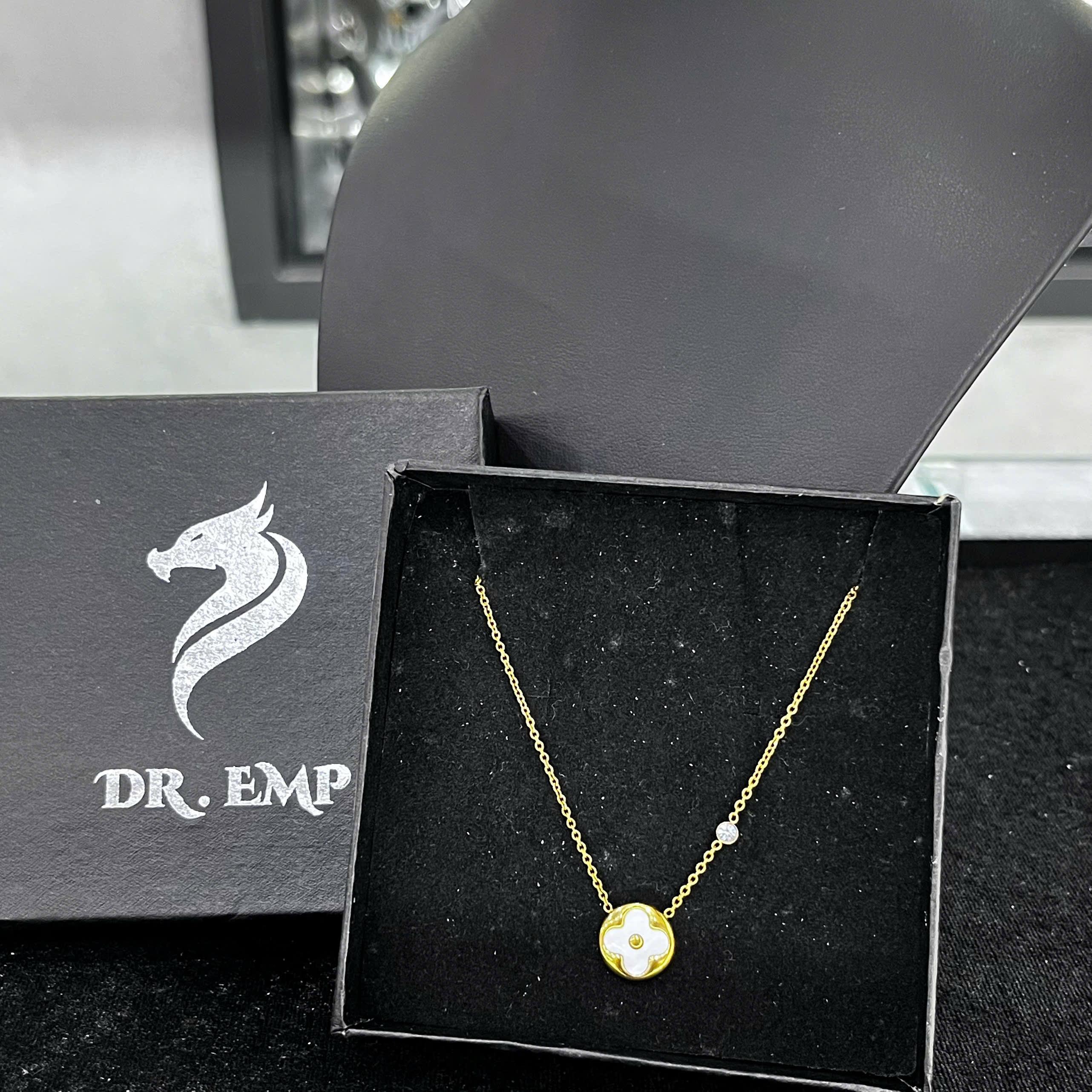 Vòng cổ titan vàng charm hoa 4 lá._thumbnail_1