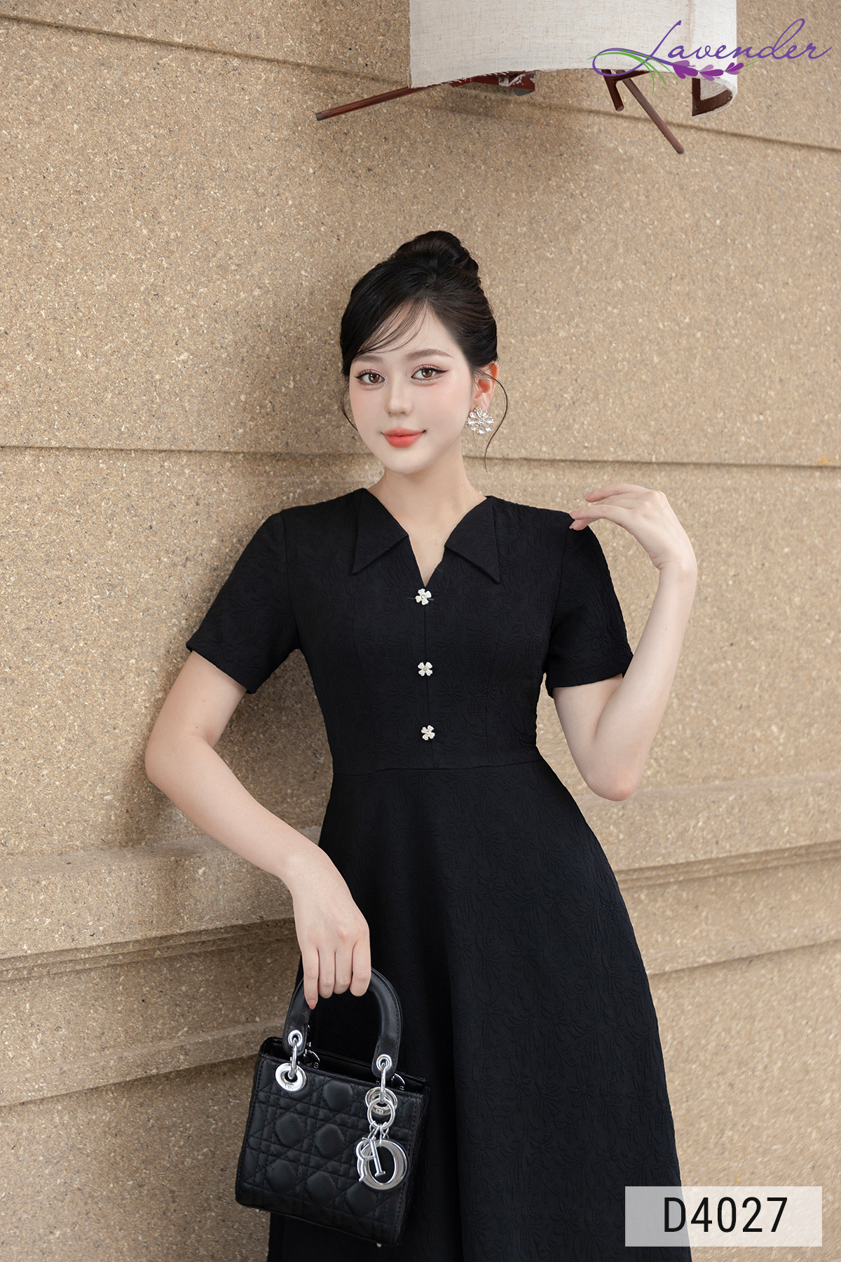 Đầm xòe đen cổ đức cách điệu tay ngắn D4027_thumbnail_1