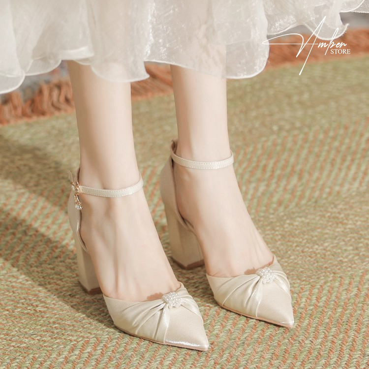 Giày Cao Gót Nữ Gót Vuông Bít Mũi Satin Phối Ngọc – CG20