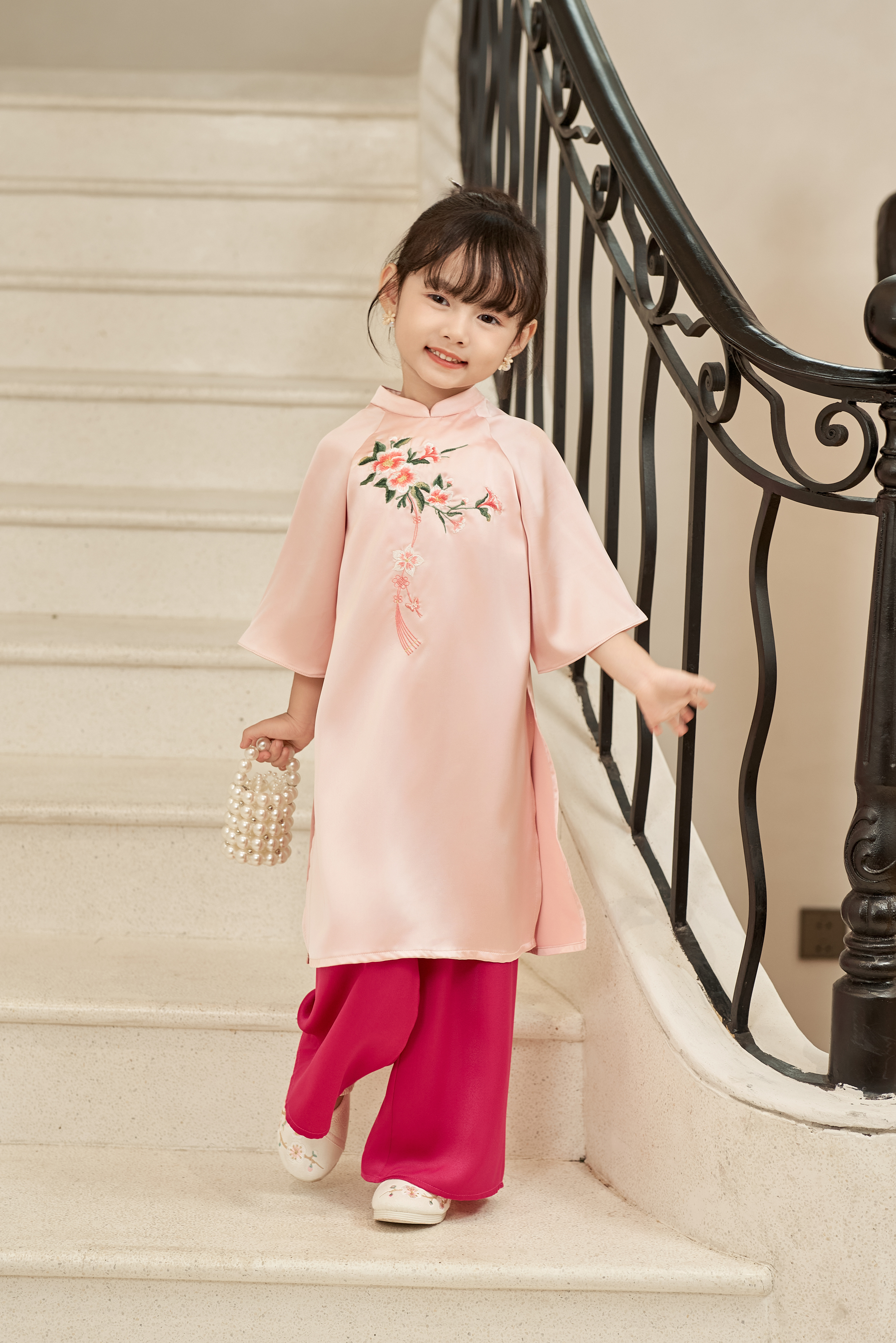 Áo dài Vân Chi_thumbnail_1