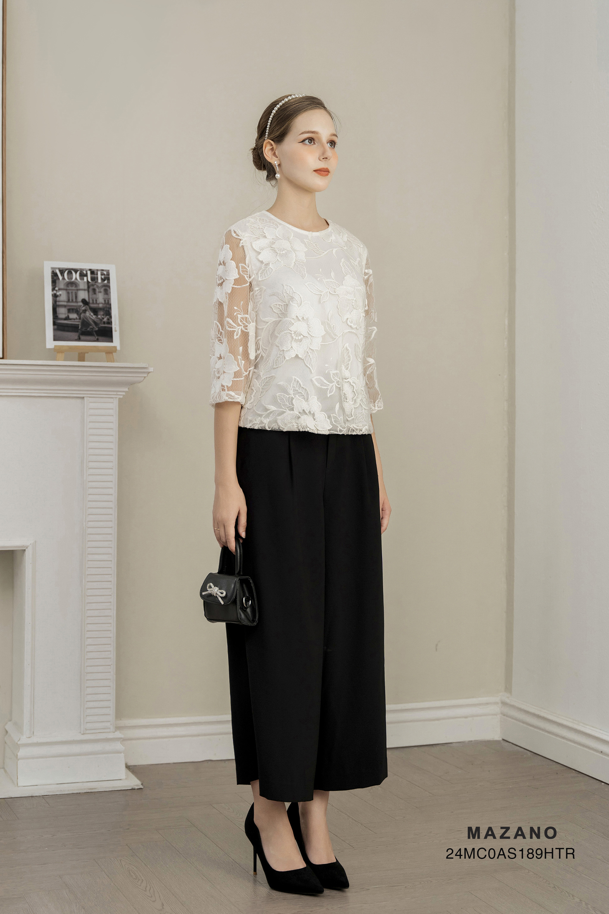 Áp top suông ngắn Vải ren Họa tiết hoa cách điệu Cổ tròn vừa Dài dưới eo_thumbnail_3