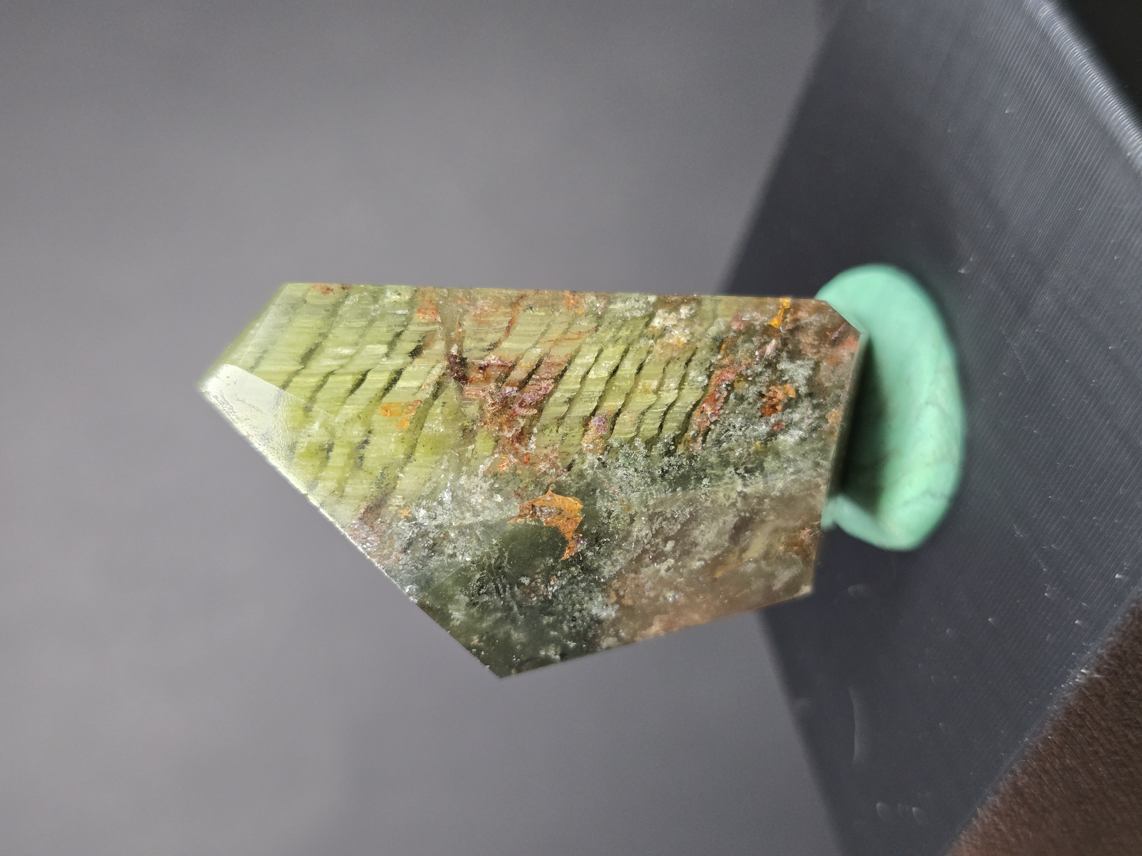 Thạch Anh Ưu Linh Đã Mài Bóng Dáng Freeform_thumbnail_5